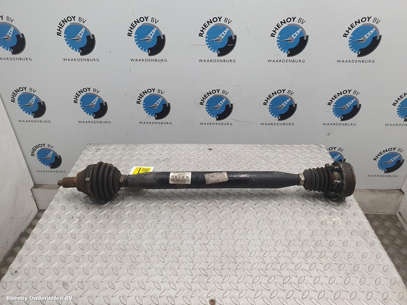 Bekijk Auto-onderdeel AANDRIJFAS R SEAT IBIZA 2010