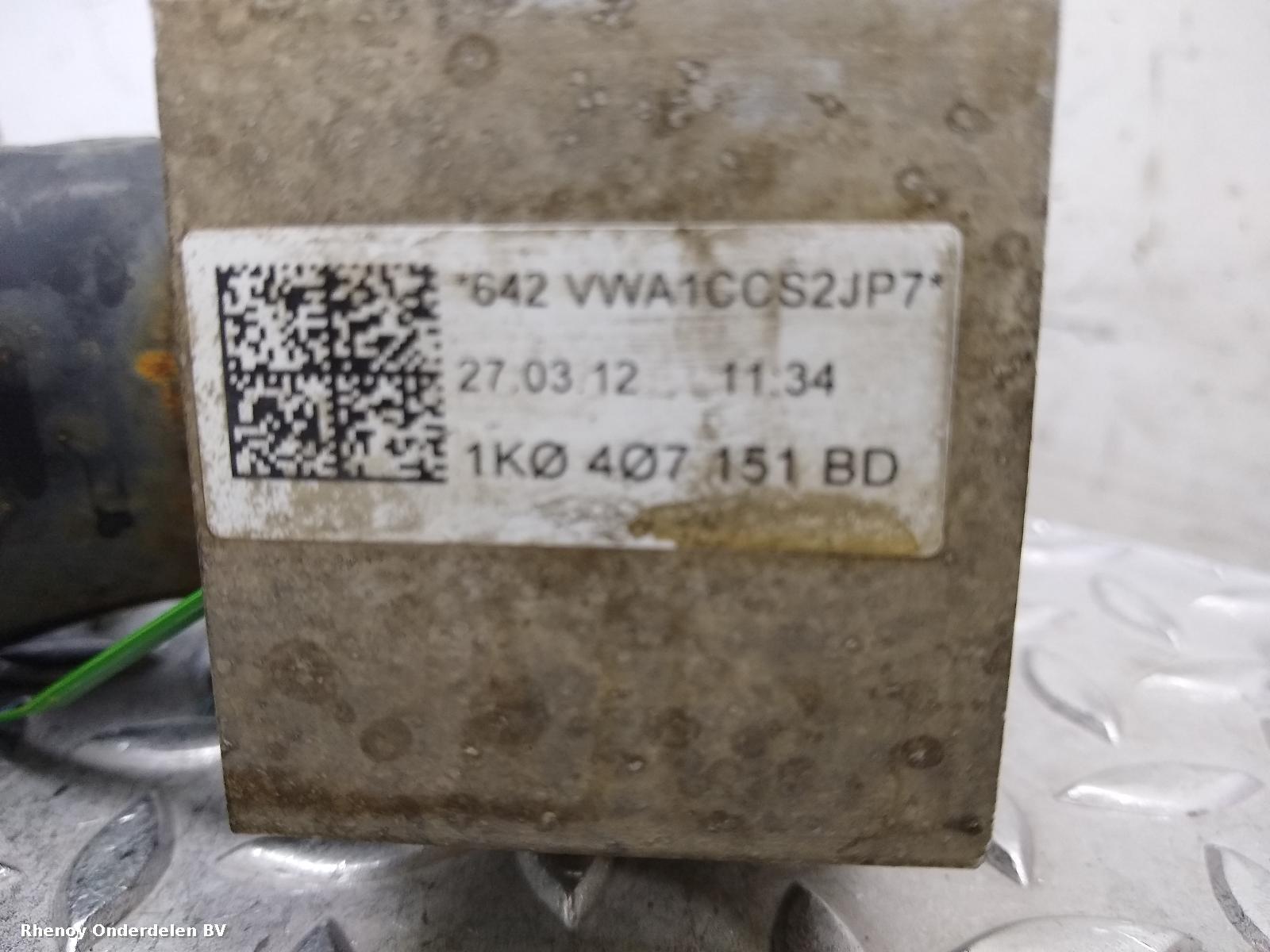 View Auto part DRAAGARM ONDER LV SEAT LEON 2012