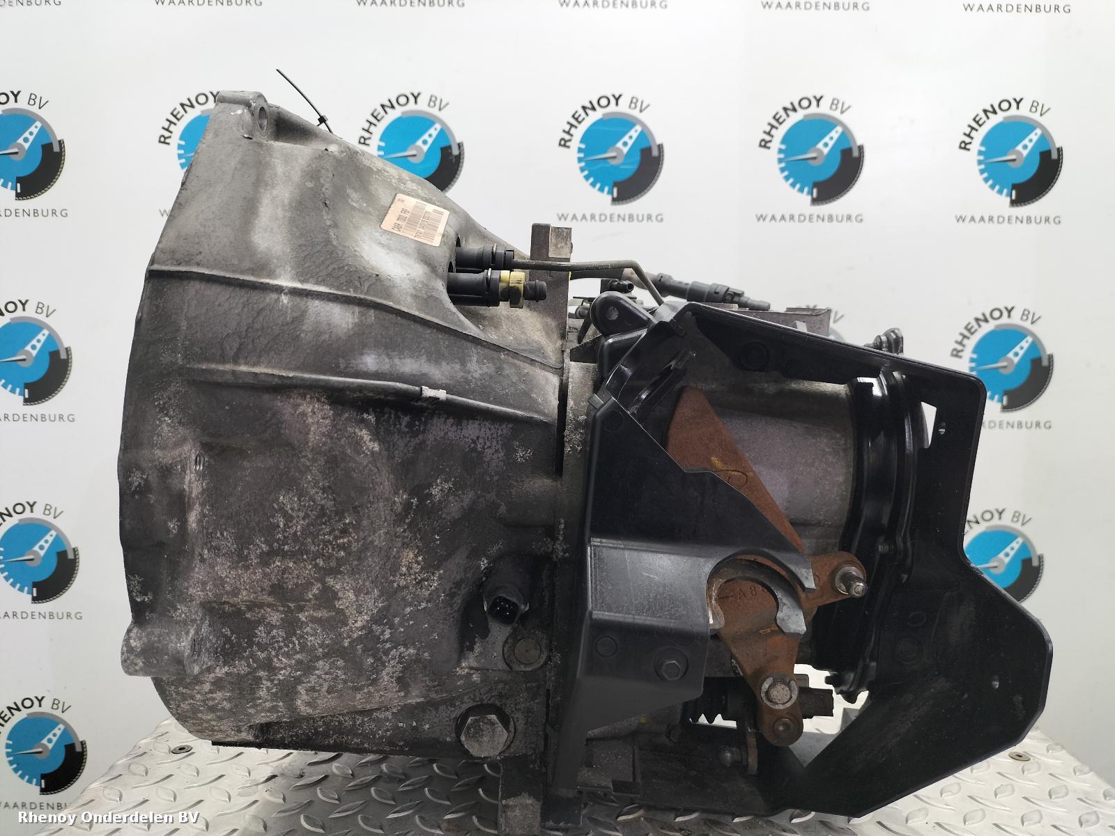 View Auto part TRANSMISSIE / VERSNELLINGSBAK FORD FIESTA 2015