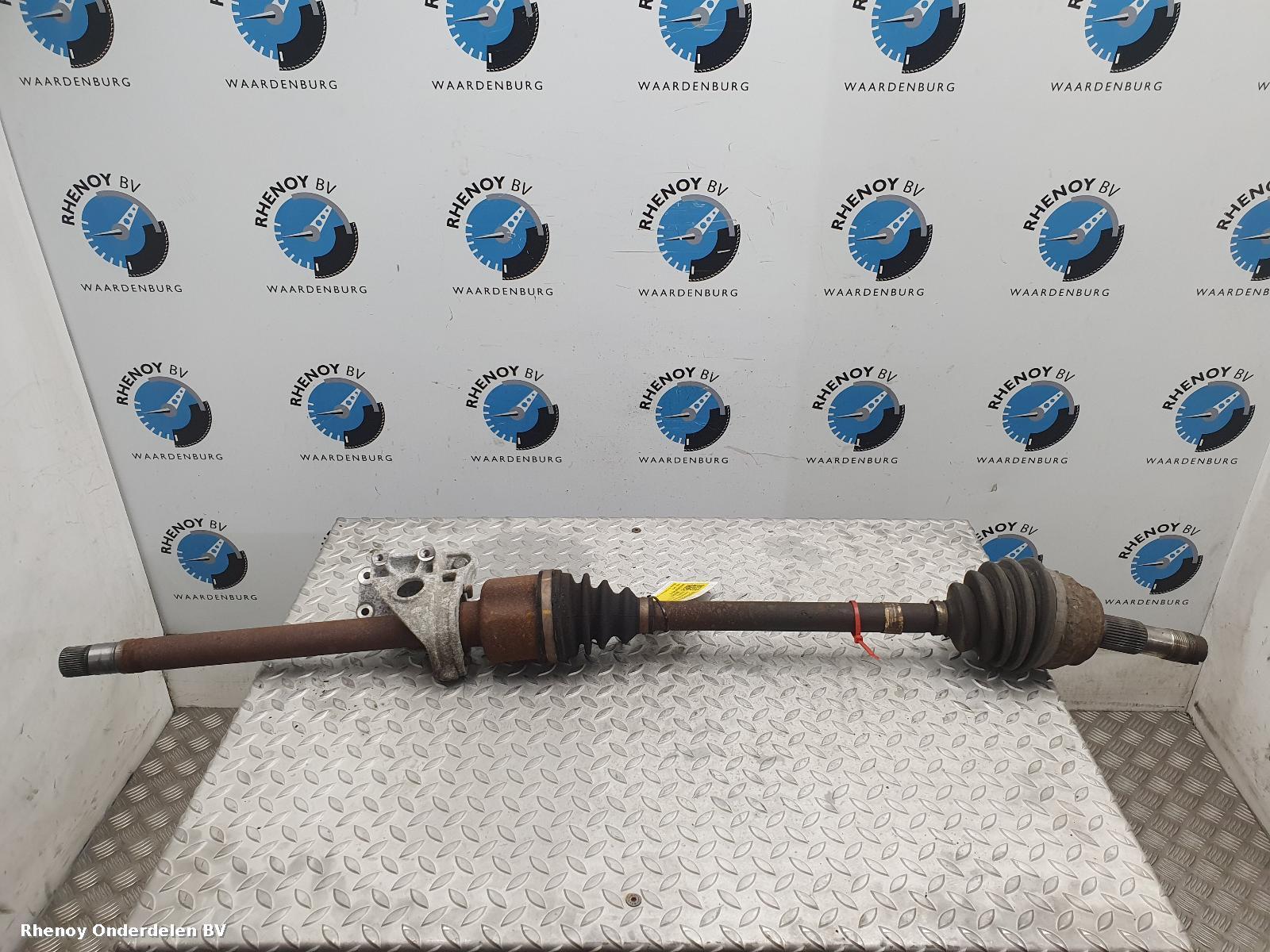 Bekijk Auto-onderdeel AANDRIJFAS R PEUGEOT BOXER 2013