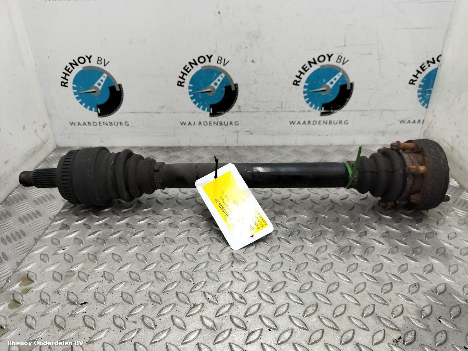 Bekijk Auto-onderdeel AANDRIJFAS L BMW 3 SERIES 2009