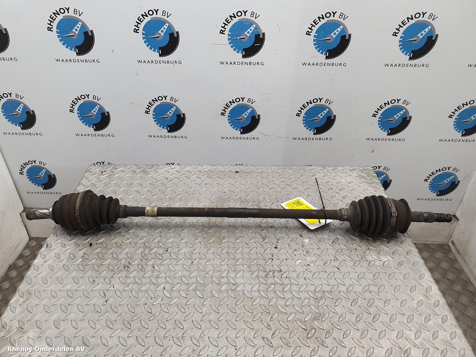 Bekijk Auto-onderdeel AANDRIJFAS R OPEL / VAUXHALL CORSA 2001