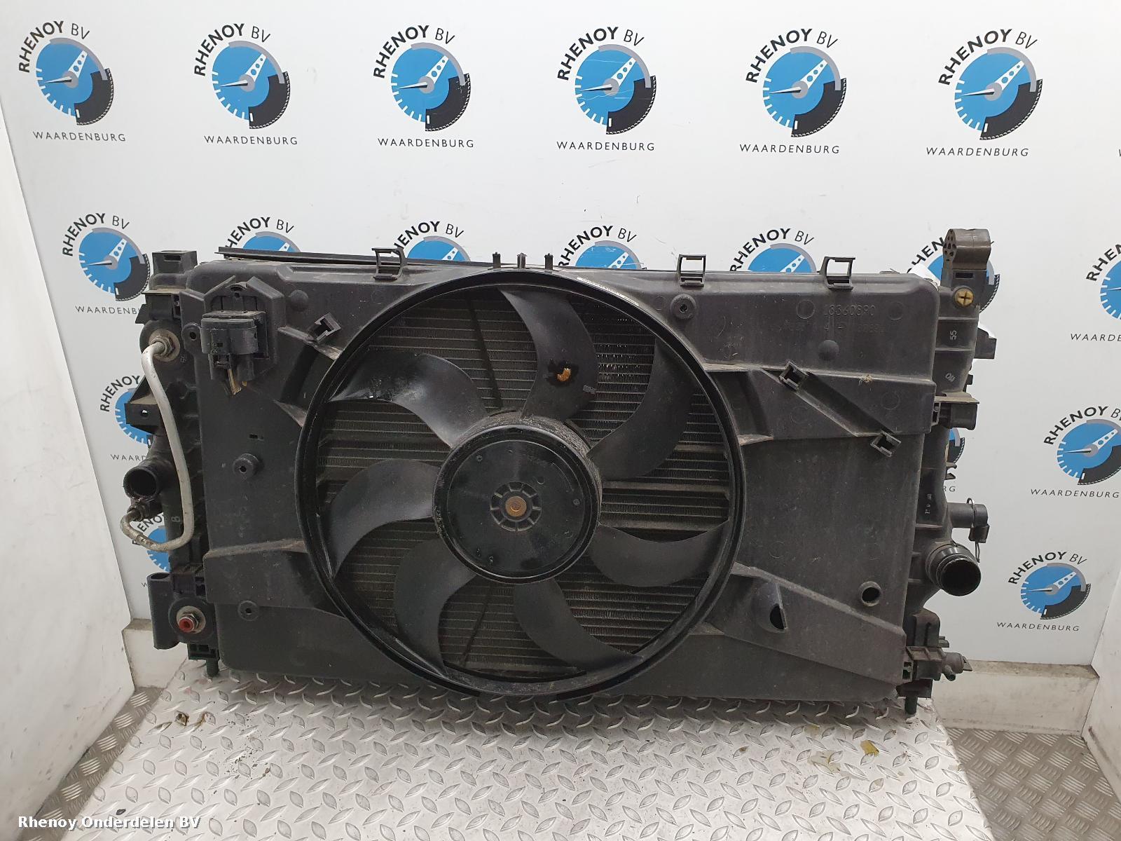 Bekijk Auto-onderdeel KOELERPAKKET OPEL / VAUXHALL ASTRA 2013