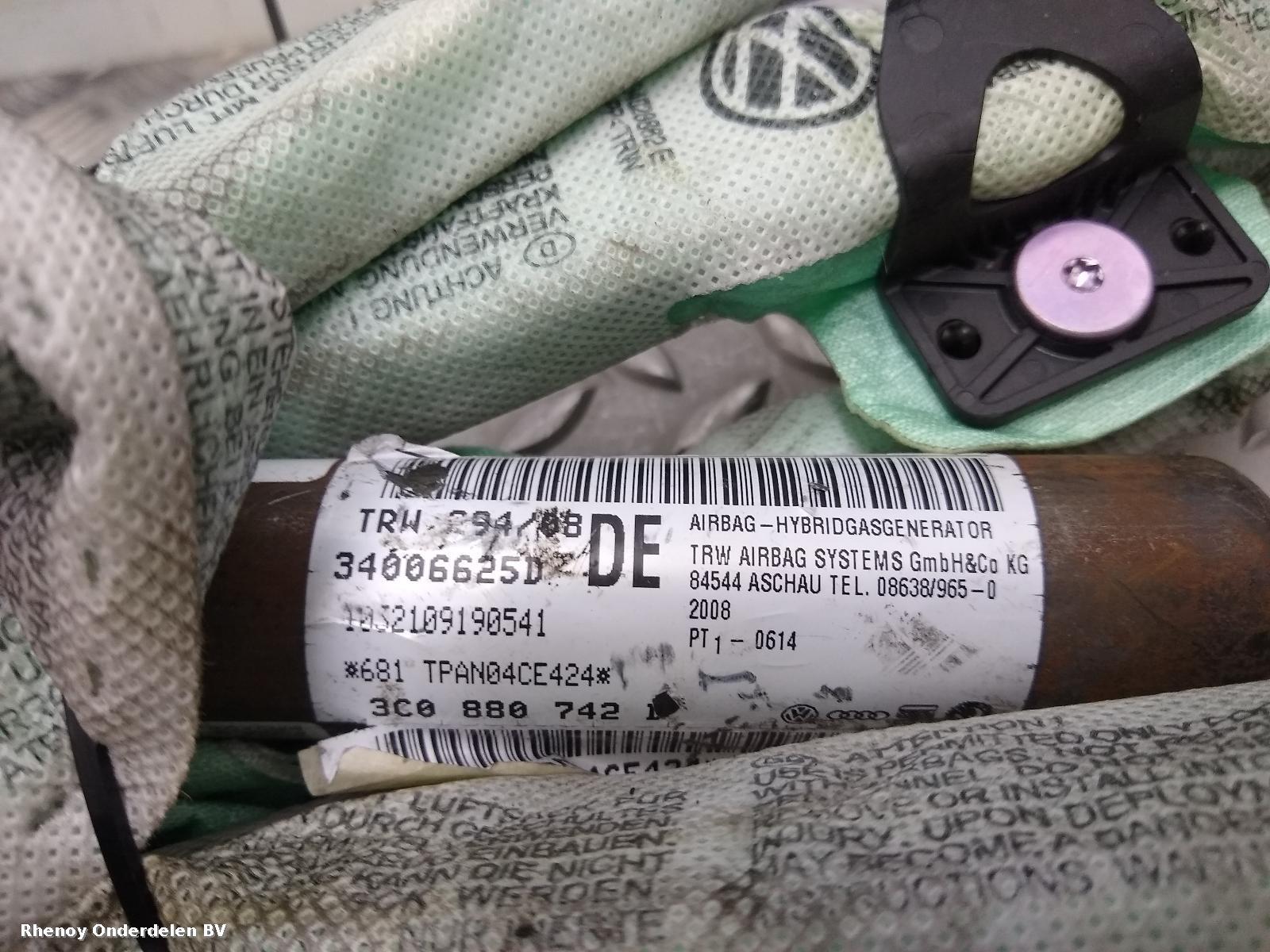 View Auto part AIRBAG RECHTS VOLKSWAGEN PASSAT 2009