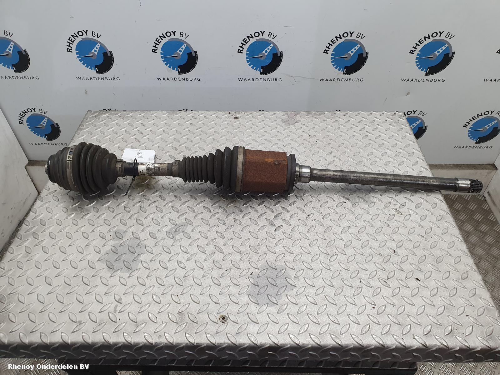View Auto part AANDRIJFAS R BMW X1 2013