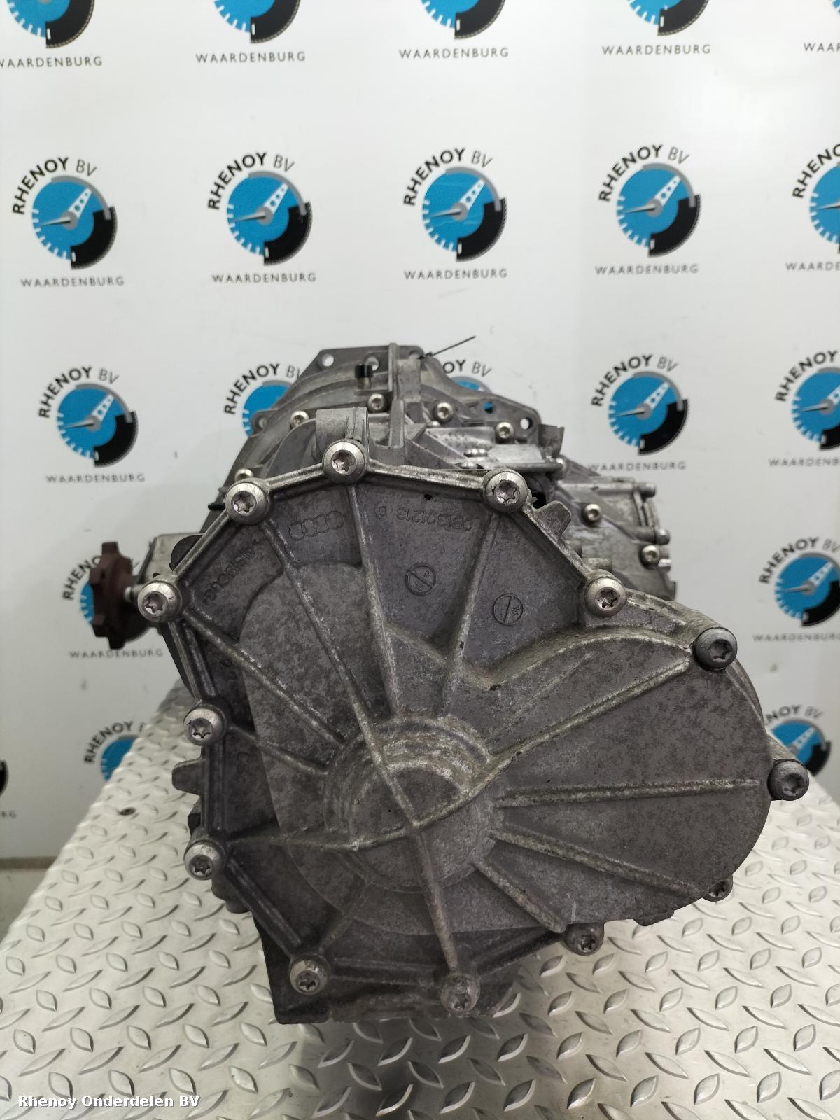 View Auto part TRANSMISSIE / VERSNELLINGSBAK AUDI A4 2010