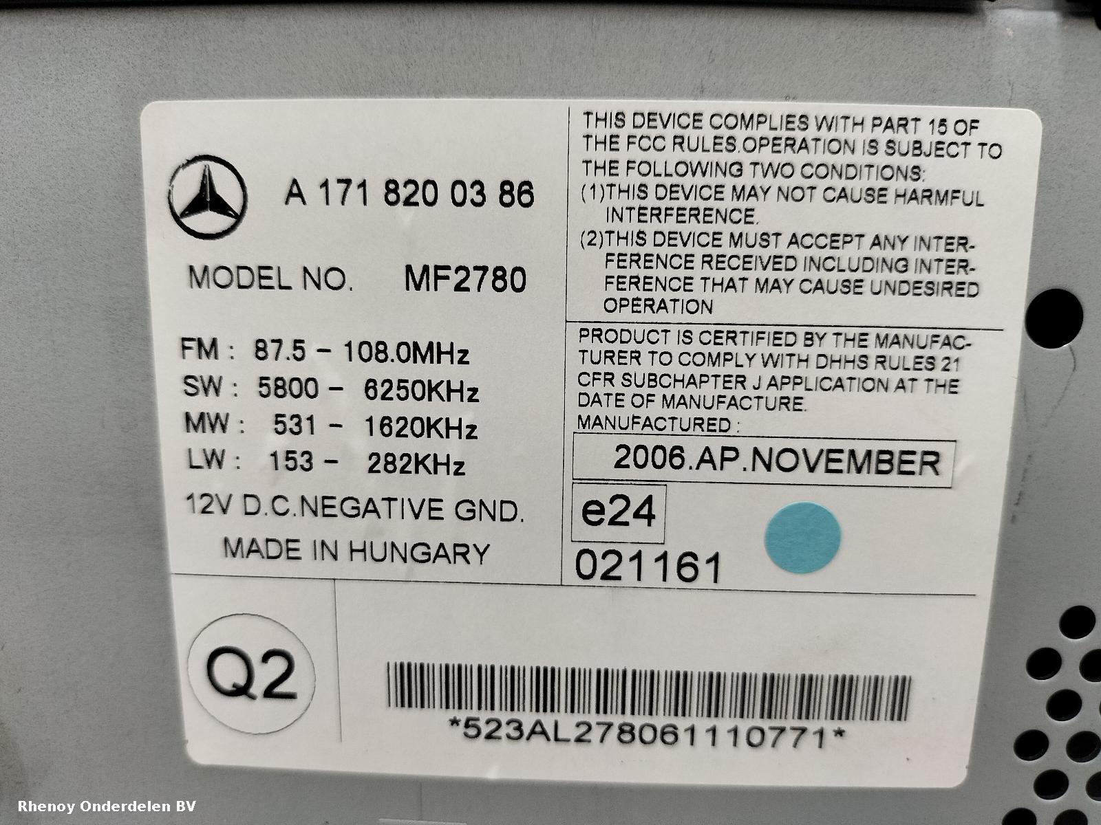 View Auto part RADIO MERCEDES SLK 2006