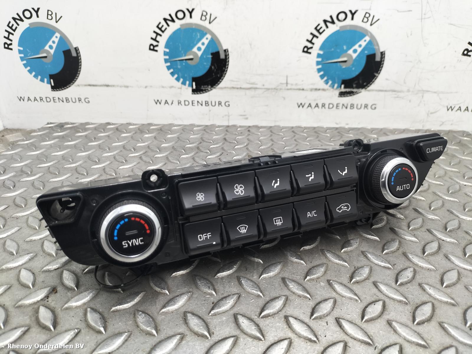 Bekijk Auto-onderdeel KACHEL BEDIENINGSPANEEL KIA SPORTAGE 2019