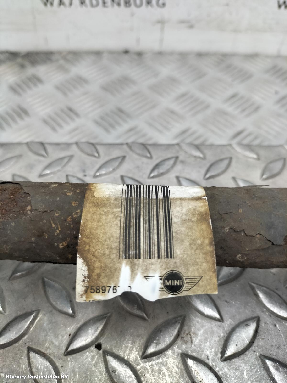 View Auto part AANDRIJFAS L MINI (BMW) MINI 2009