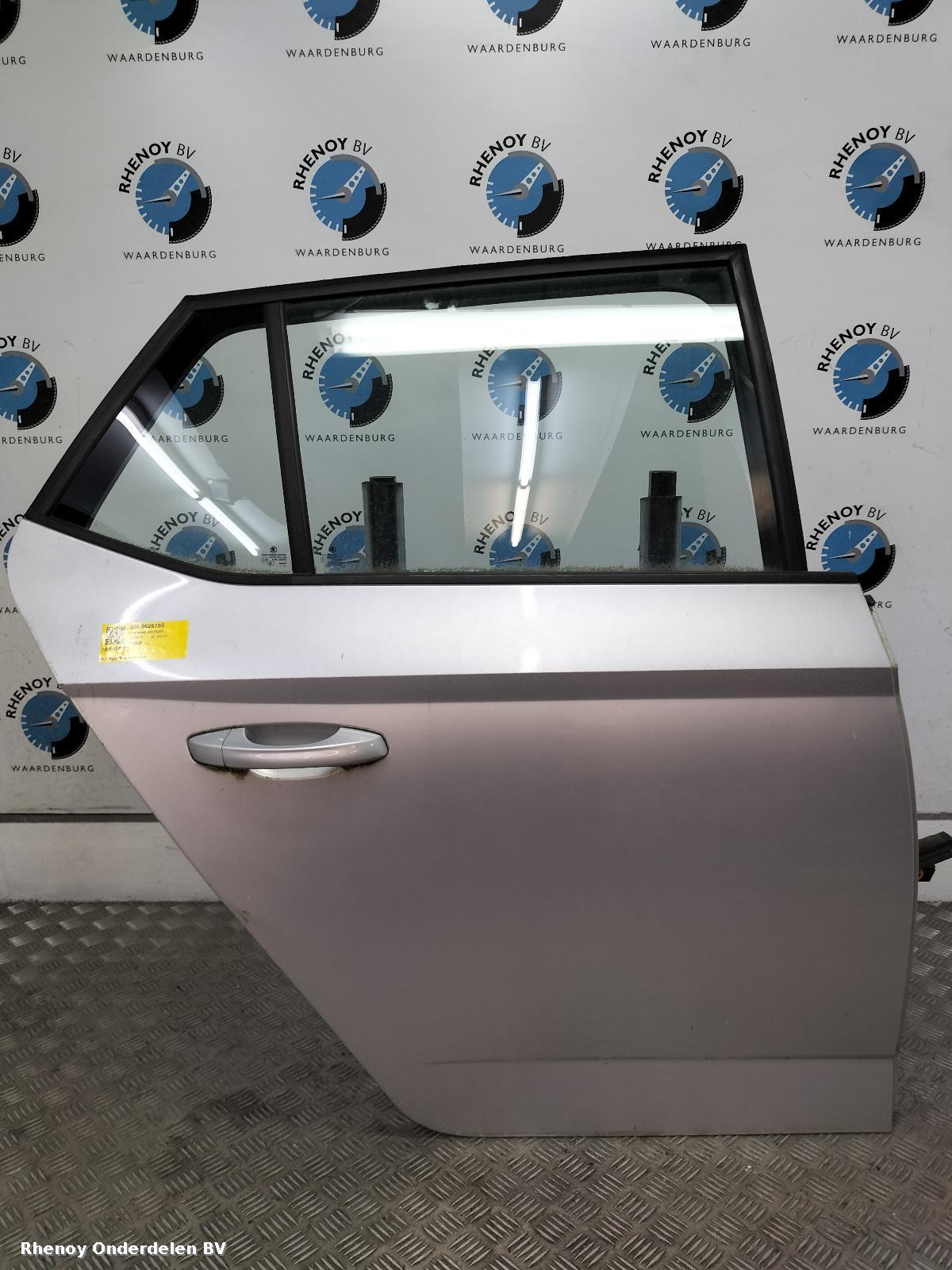 View Auto part R Rear Door SKODA FABIA 2015