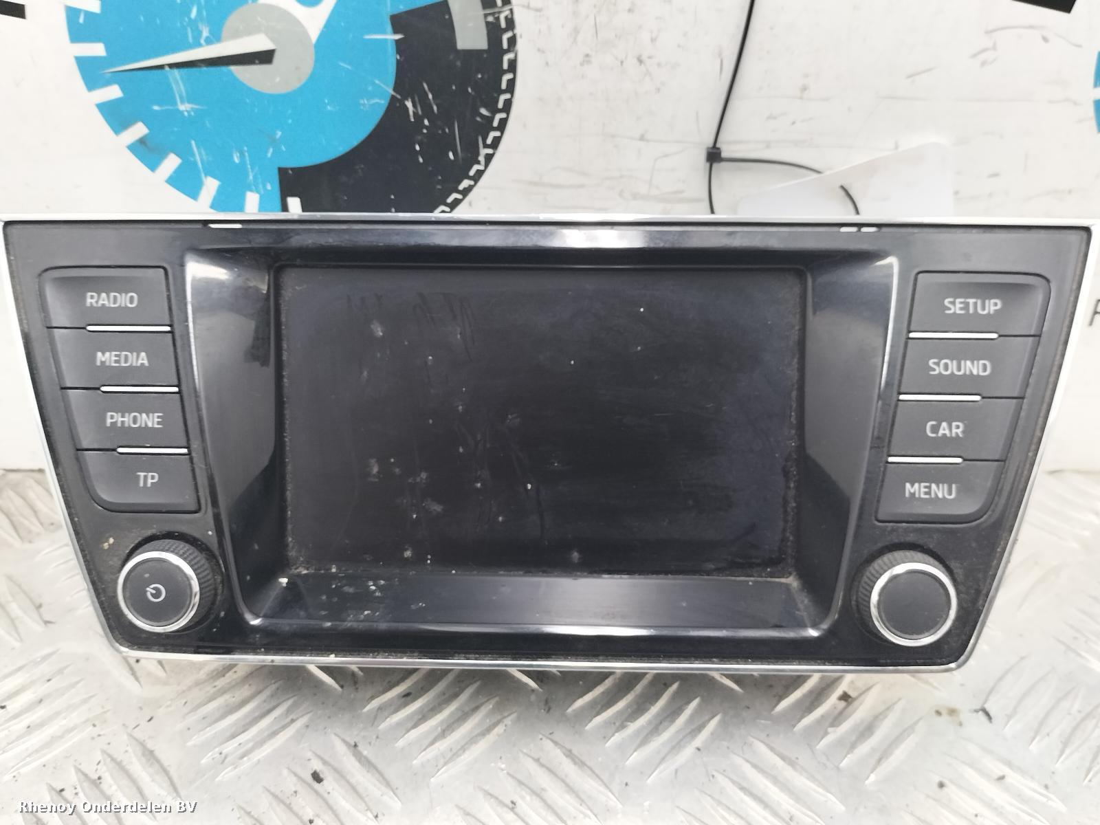 View Auto part A/V Equipment SKODA FABIA 2015