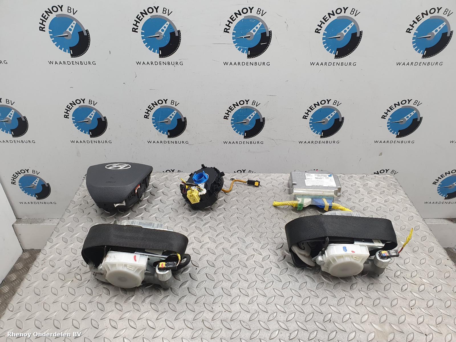 Bekijk Auto-onderdeel AIRBAG SET HYUNDAI I20 2012