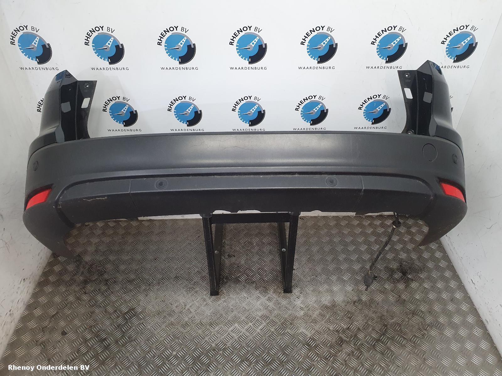 Bekijk Auto-onderdeel BUMPER ACHTER FORD FOCUS 2011