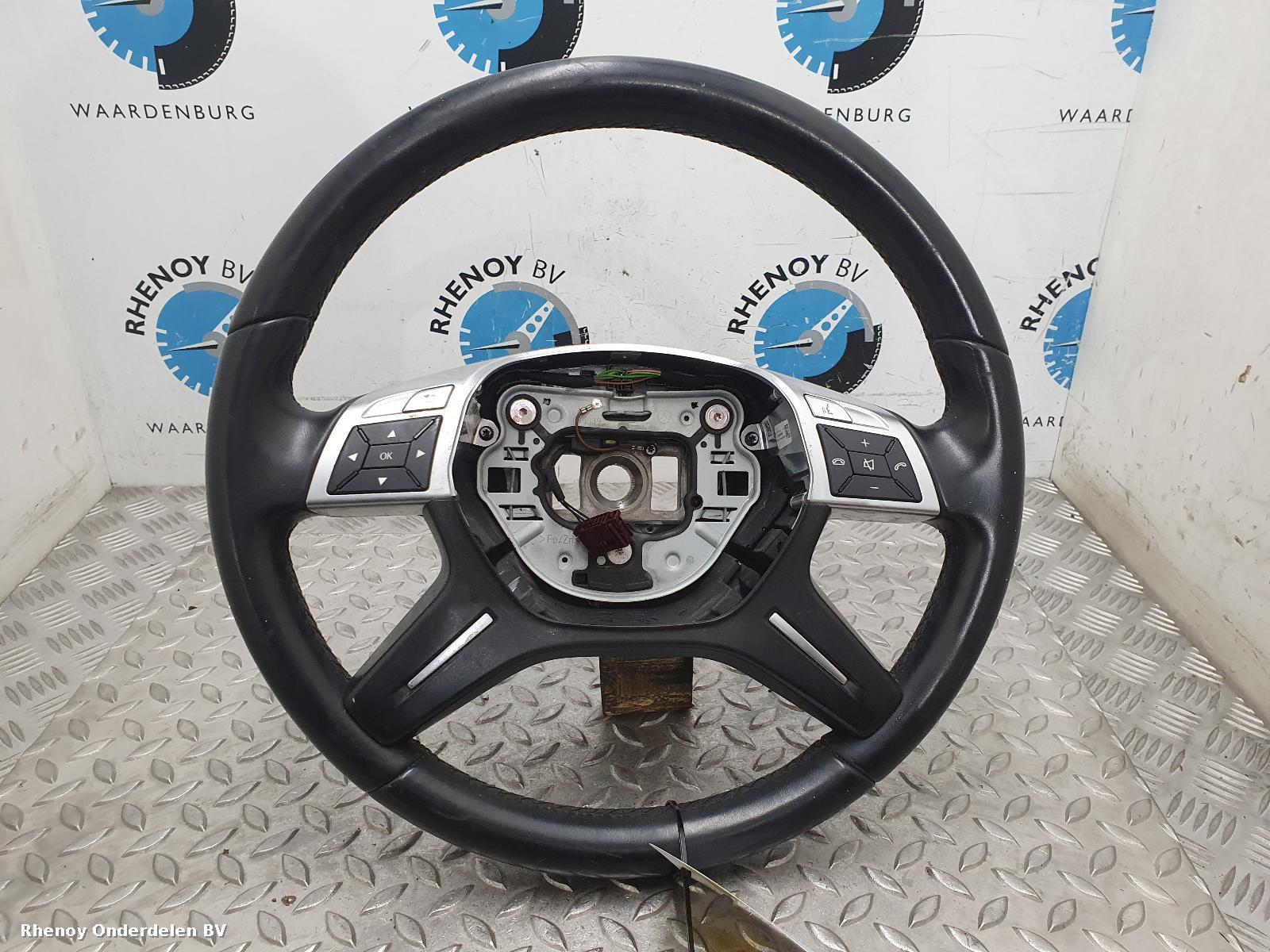 Bekijk Auto-onderdeel STUURWIEL MERCEDES C CLASS 2012
