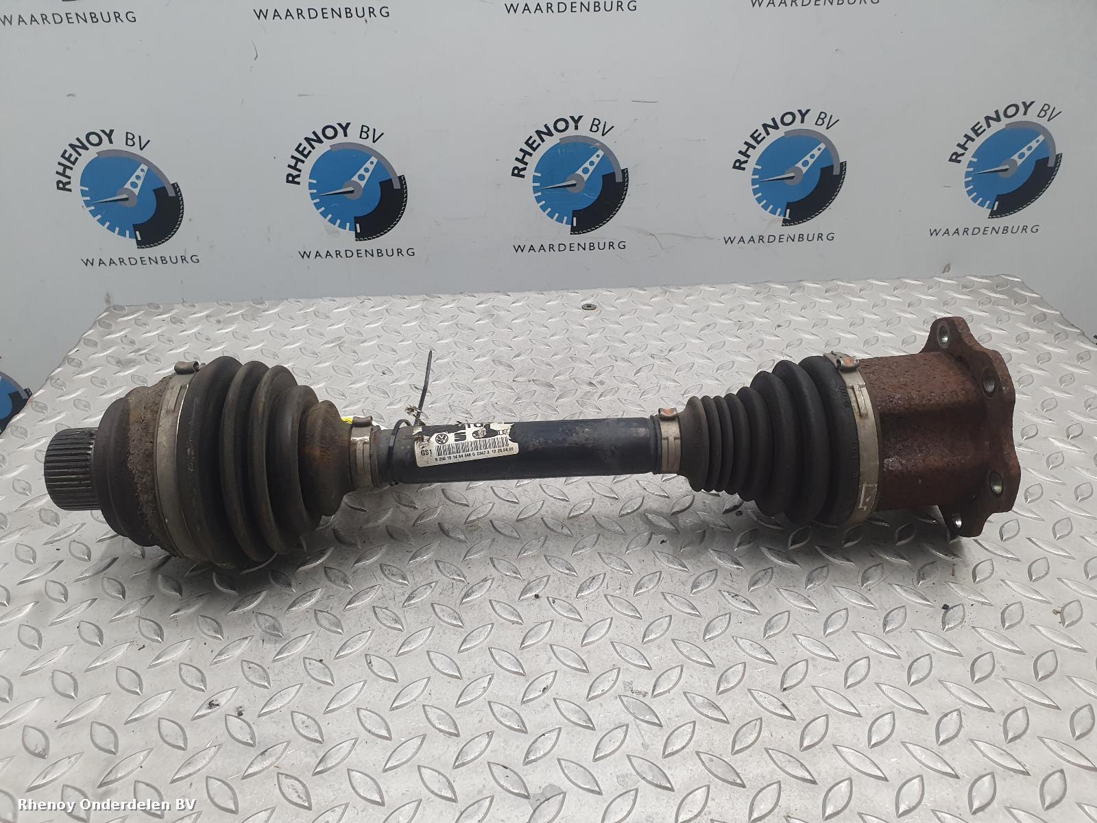 View Auto part AANDRIJFAS R AUDI A5 2009