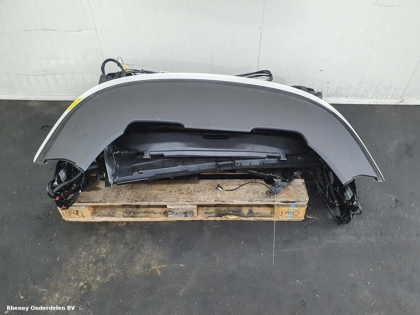 View Auto part Hood And Frame BMW 1 SERIES 2009