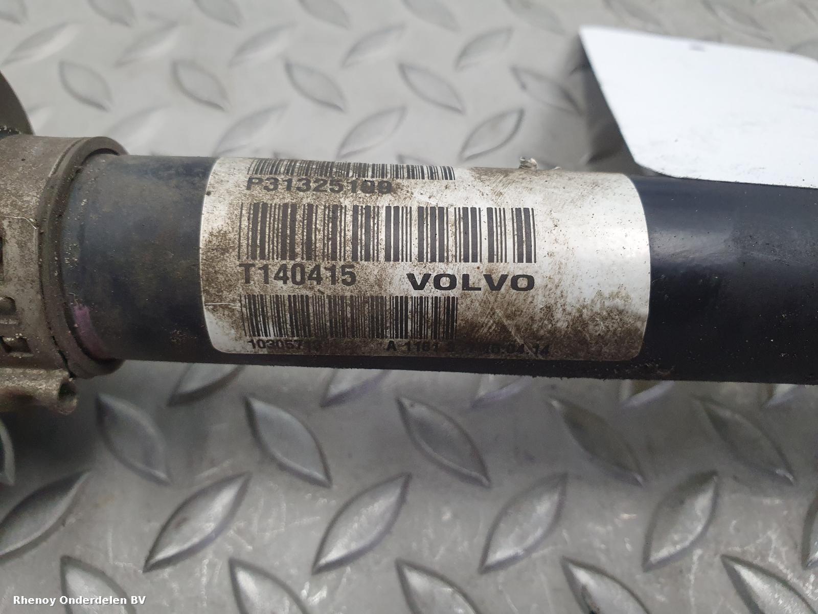 2014 VOLVO V70 AANDRIJFAS R View Auto part AANDRIJFAS R VOLVO V70 2014