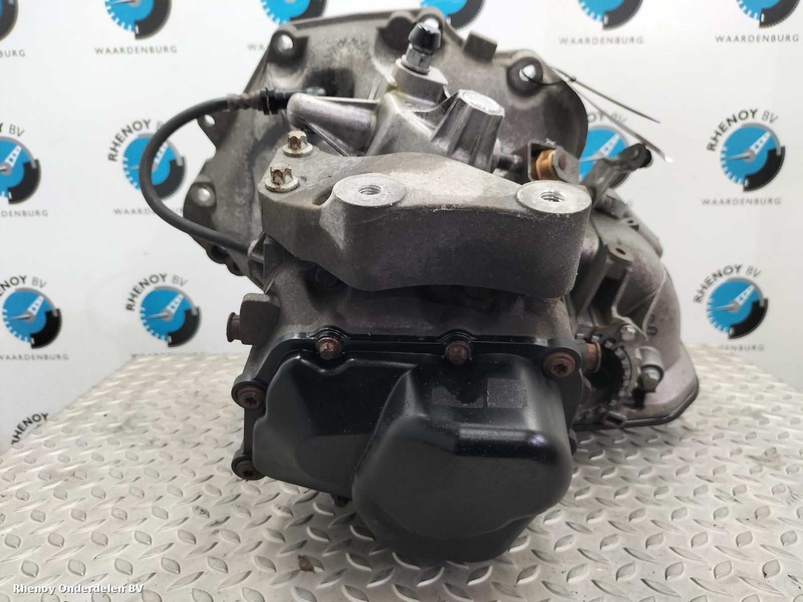 View Auto part TRANSMISSIE / VERSNELLINGSBAK OPEL / VAUXHALL CORSA 2010