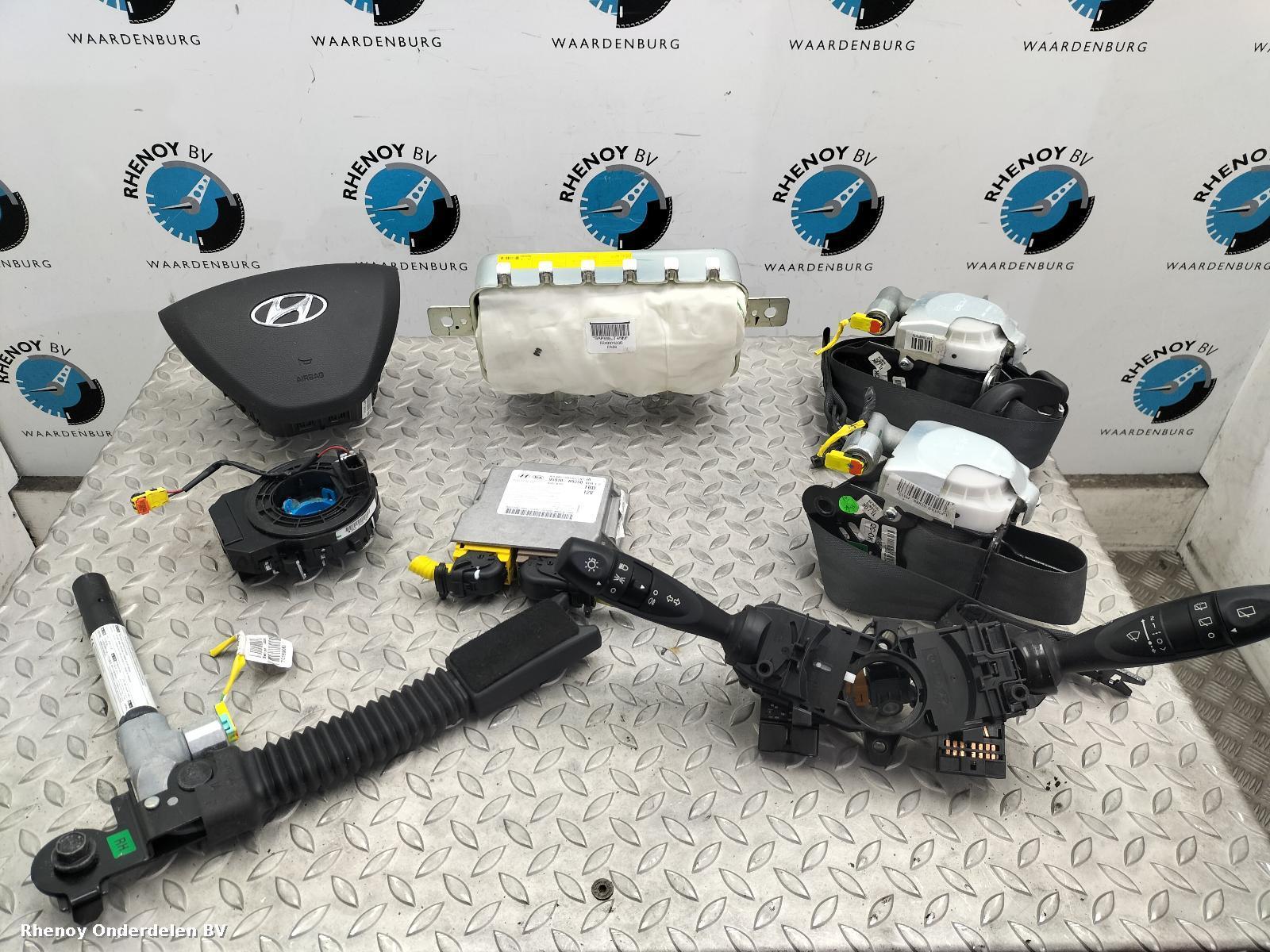 Bekijk Auto-onderdeel AIRBAG SET HYUNDAI I10 2015