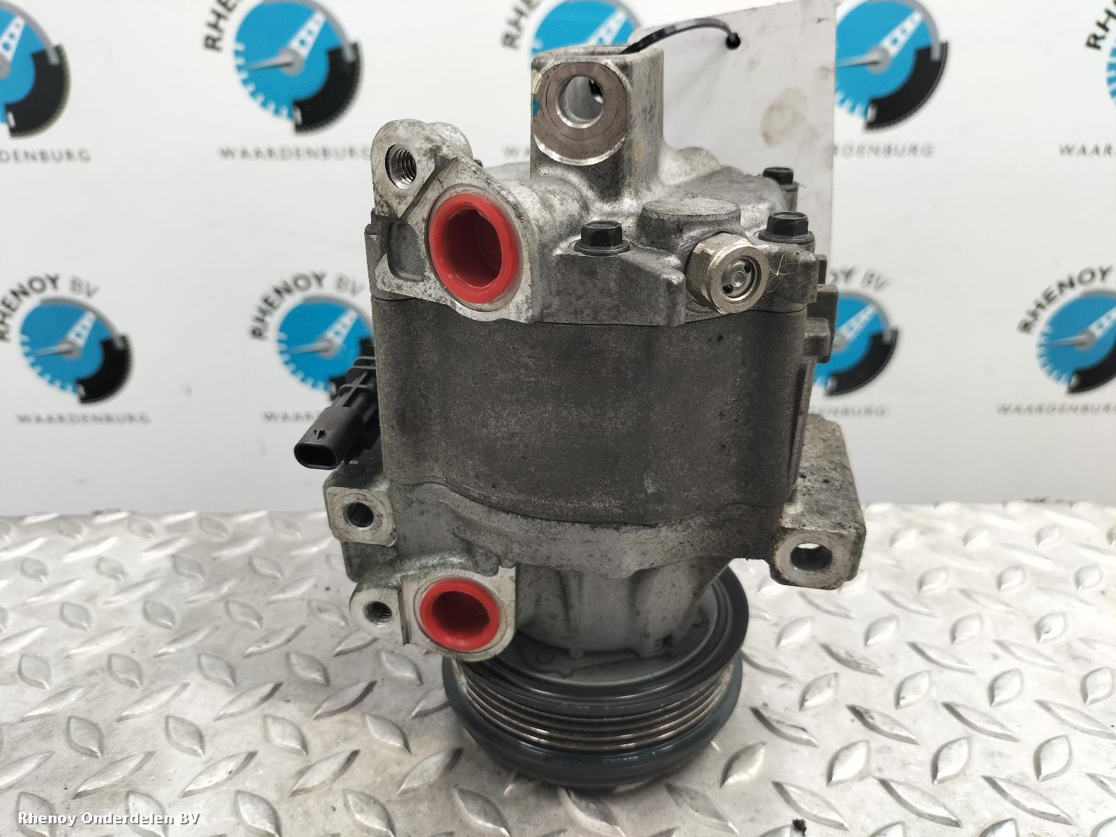 Bekijk Auto-onderdeel AIRCO COMPRESSOR / AIRCOPOMP OPEL / VAUXHALL VIVA 2015