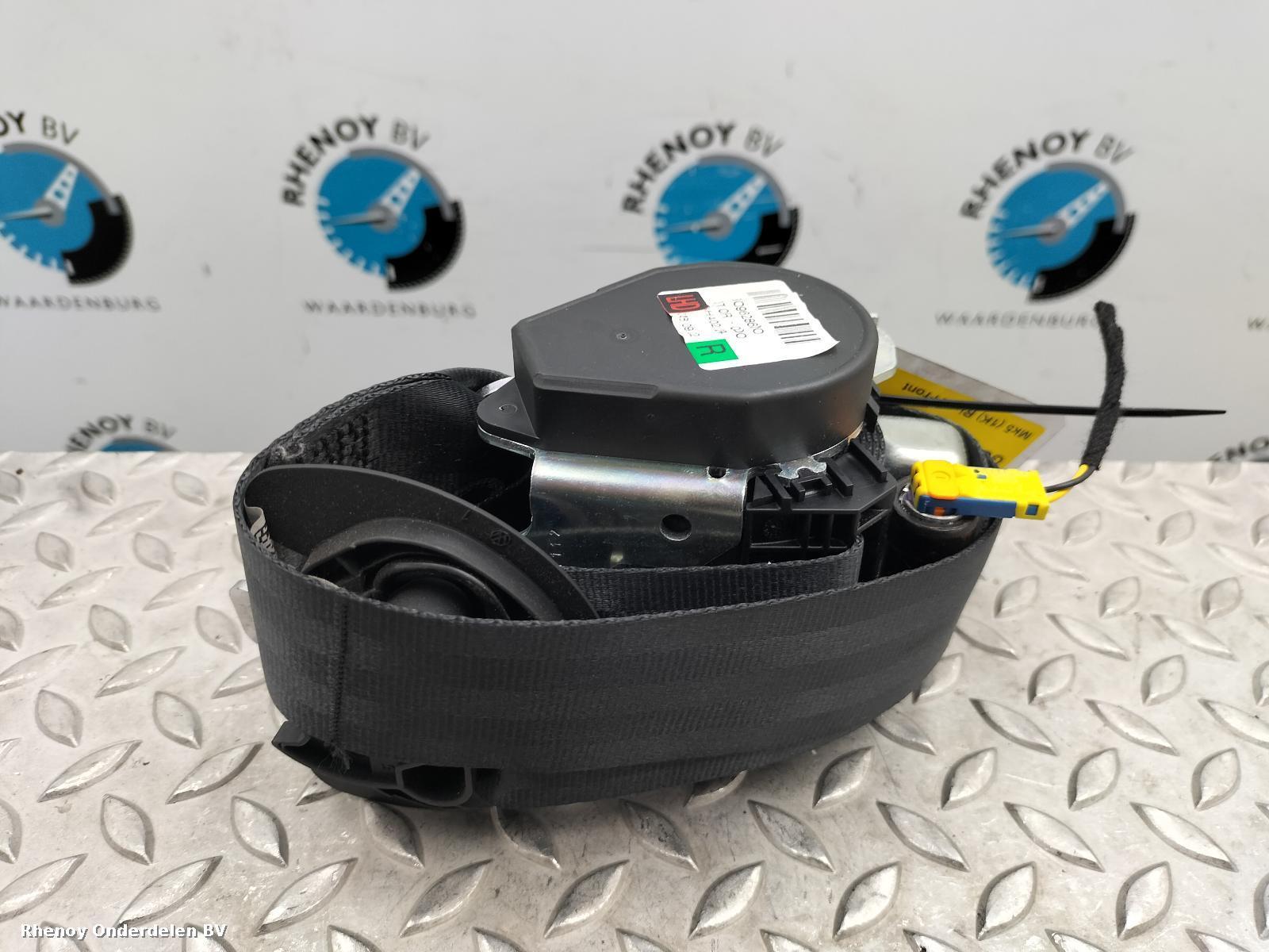 Bekijk Auto-onderdeel GORDELSPANNER VOLKSWAGEN GOLF 2008