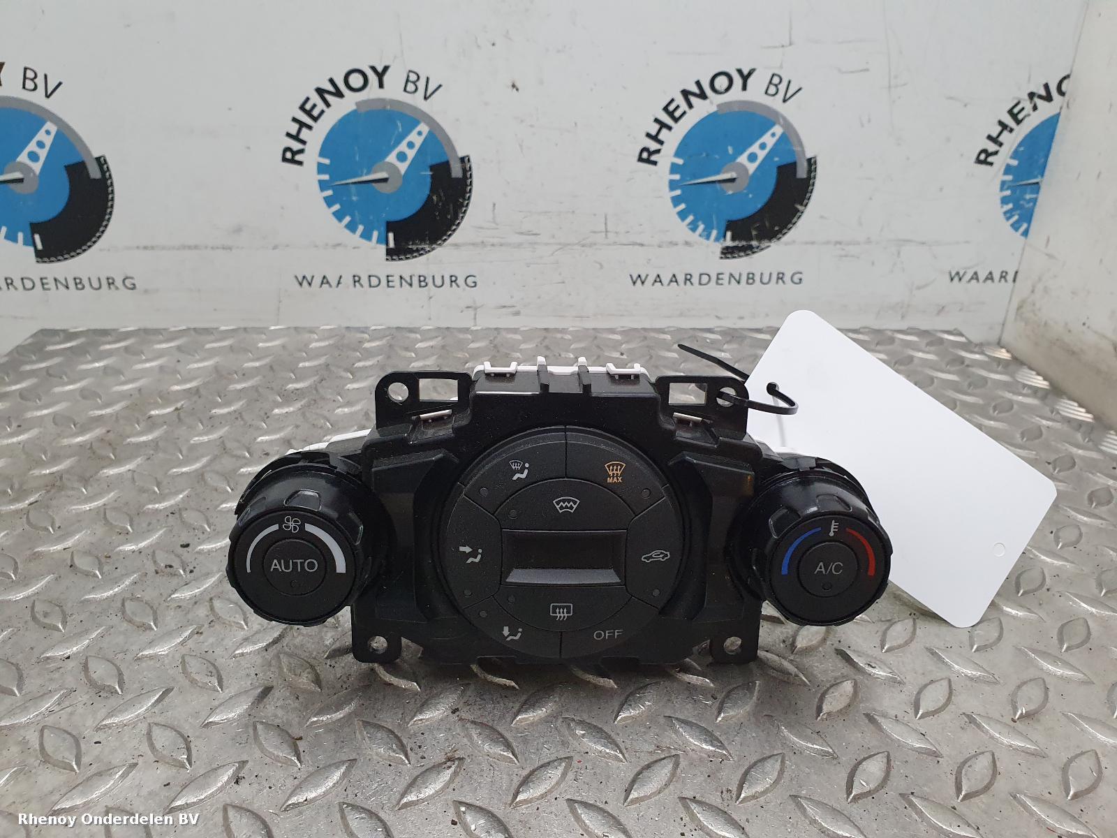 Bekijk Auto-onderdeel KACHEL BEDIENINGSPANEEL FORD FIESTA 2009