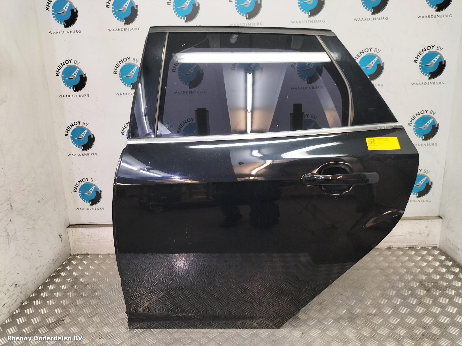 Bekijk Auto-onderdeel PORTIER LA  FORD FOCUS 2013