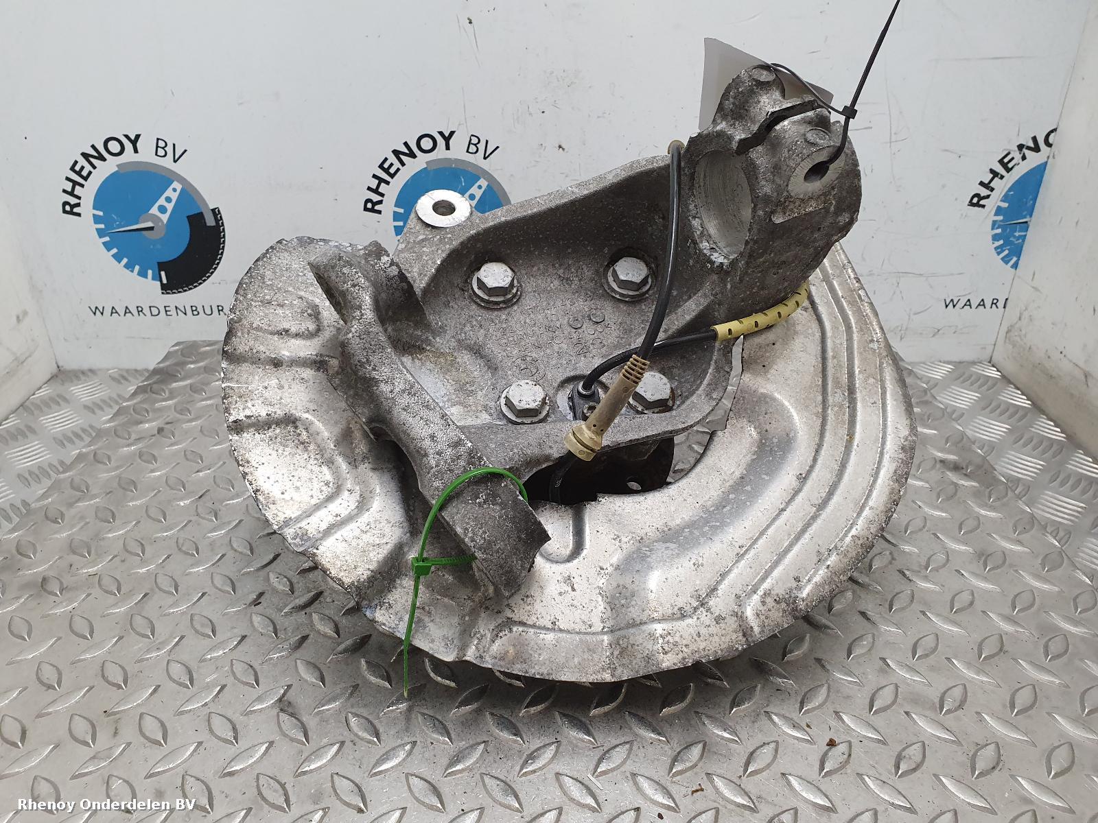 Bekijk Auto-onderdeel FUSEE LV BMW 1 SERIES 2006