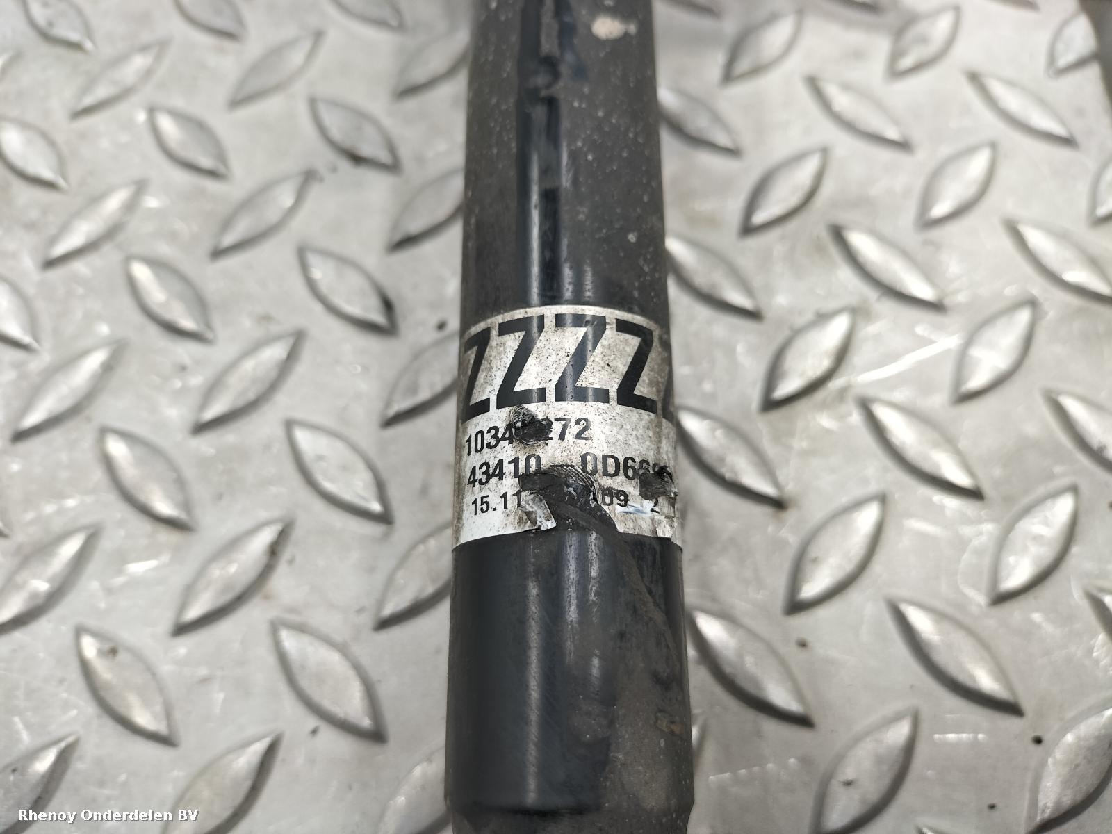 View Auto part AANDRIJFAS R TOYOTA YARIS 2020