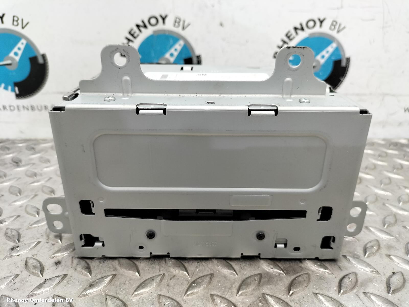 Bekijk Auto-onderdeel RADIO OPEL / VAUXHALL ASTRA 2013