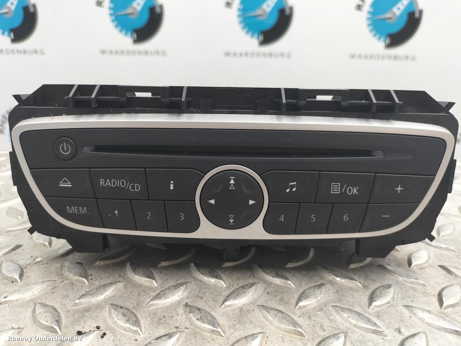 View Auto part A/V Equipment RENAULT TWINGO 2011