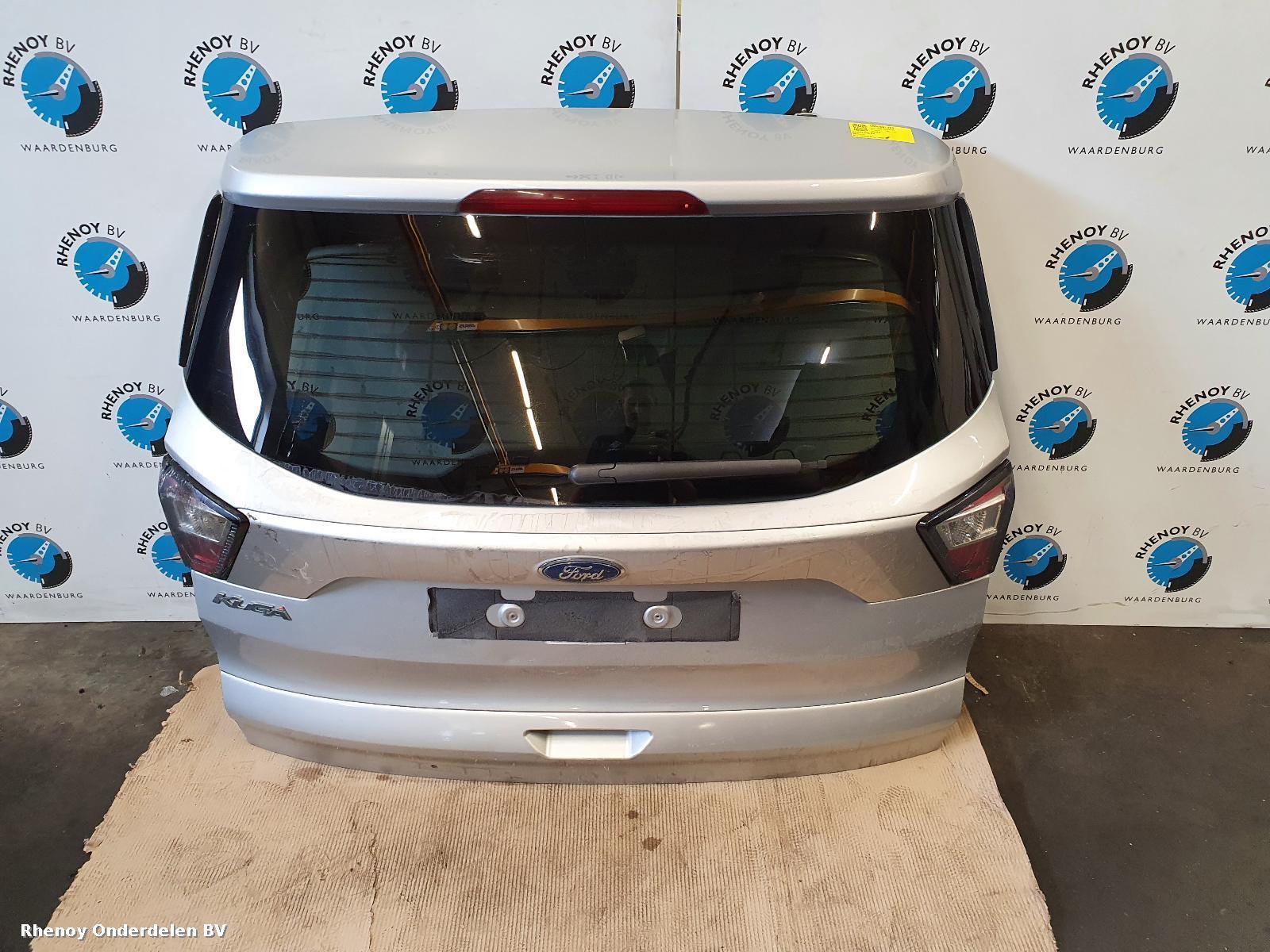 Bekijk Auto-onderdeel ACHTERKLEP FORD KUGA 2017