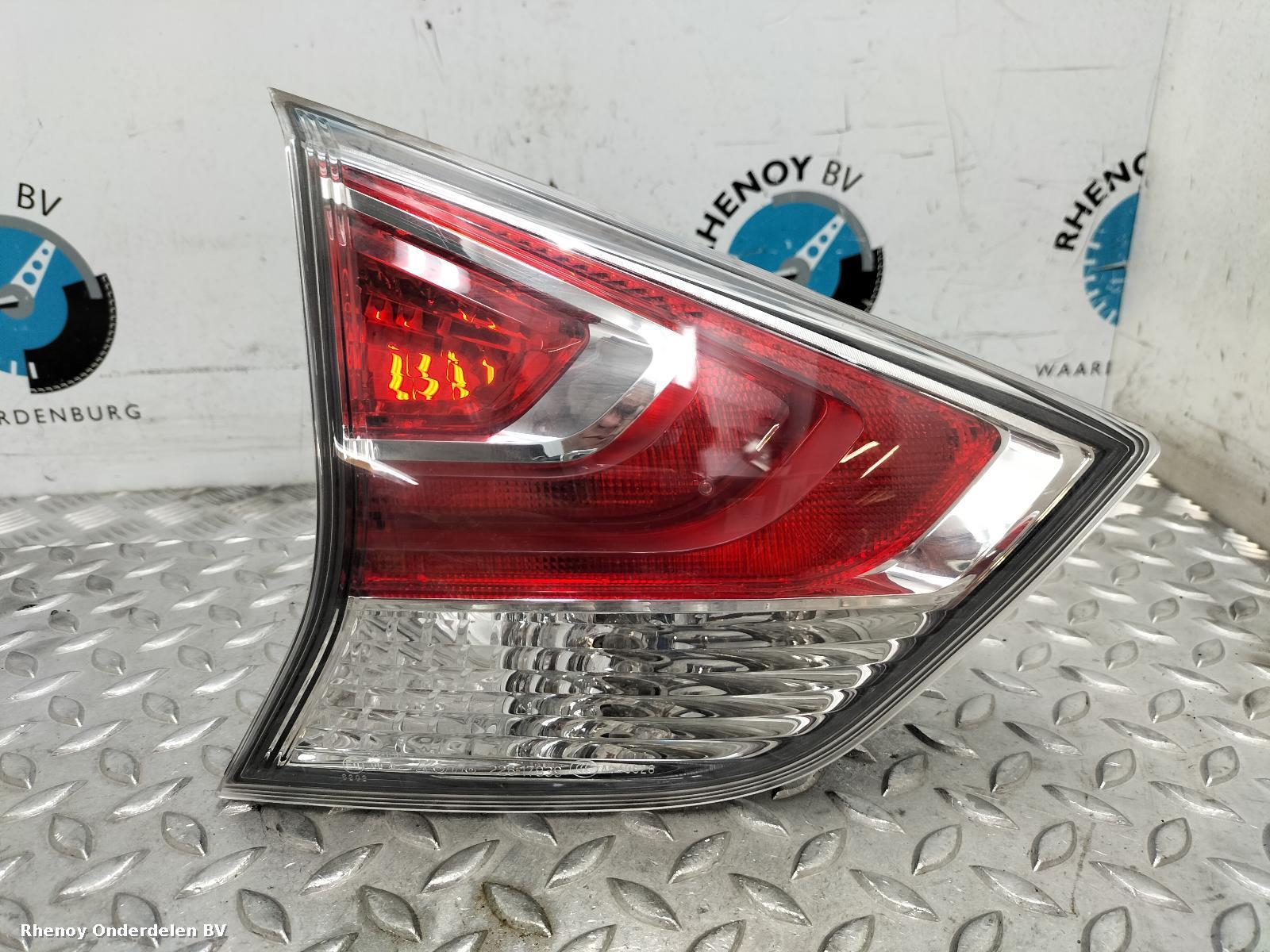 Bekijk Auto-onderdeel ACHTERLICHT L NISSAN X TRAIL 2014