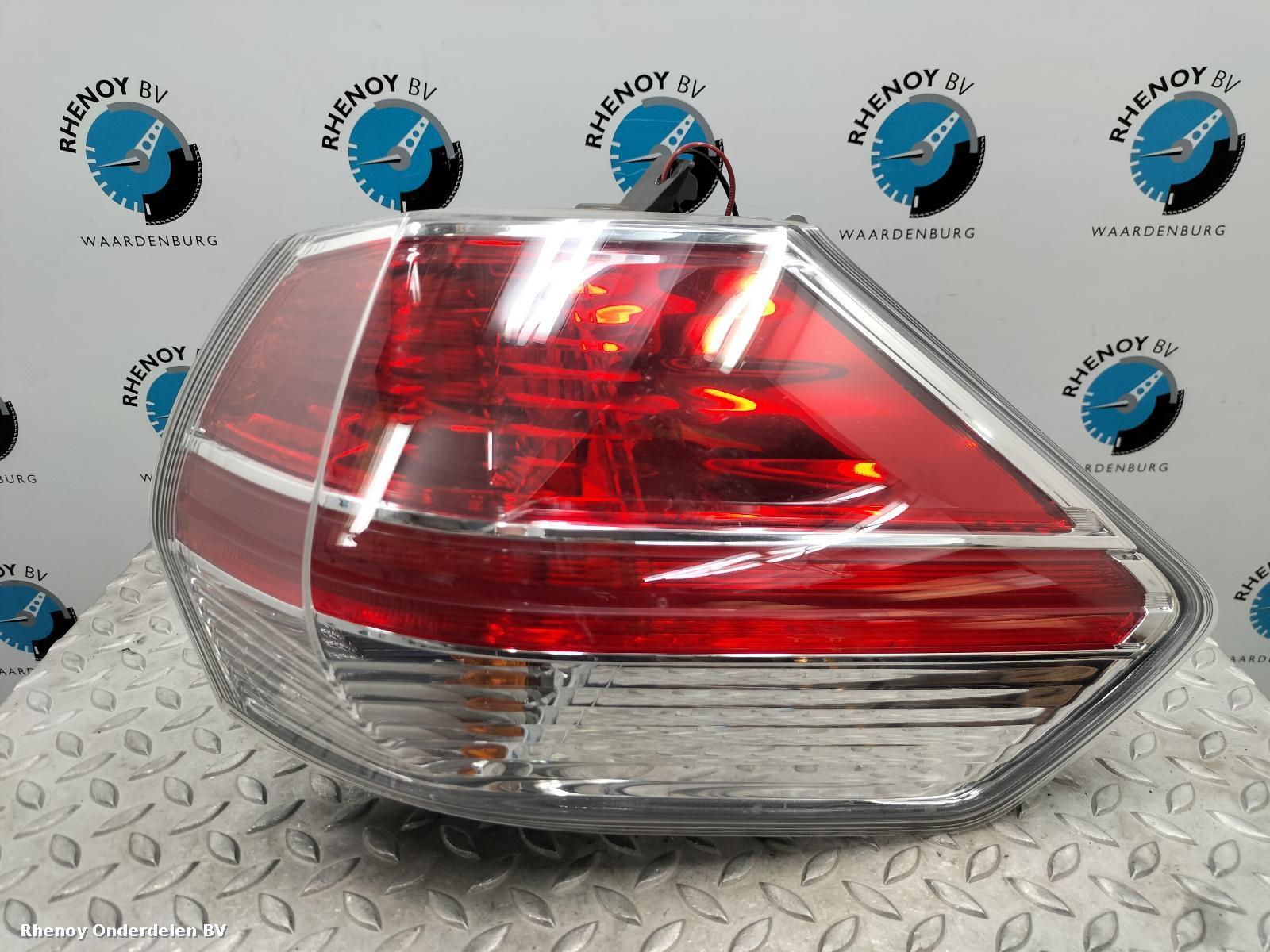 Bekijk Auto-onderdeel ACHTERLICHT R NISSAN X TRAIL 2014