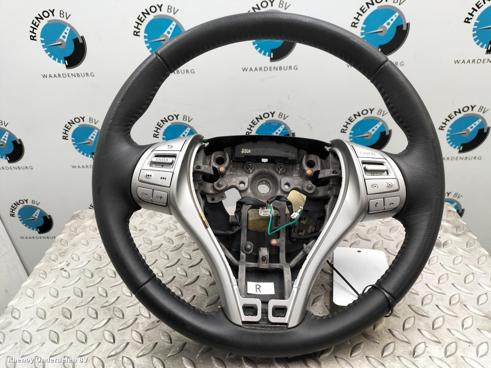 Bekijk Auto-onderdeel STUURWIEL NISSAN X TRAIL 2014