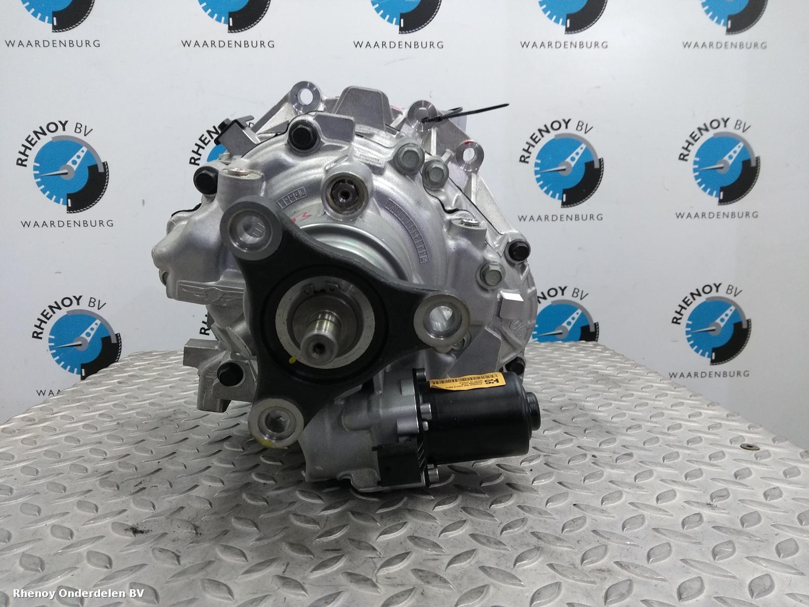 View Auto part TUSSENBAK GENESIS GV70 2022