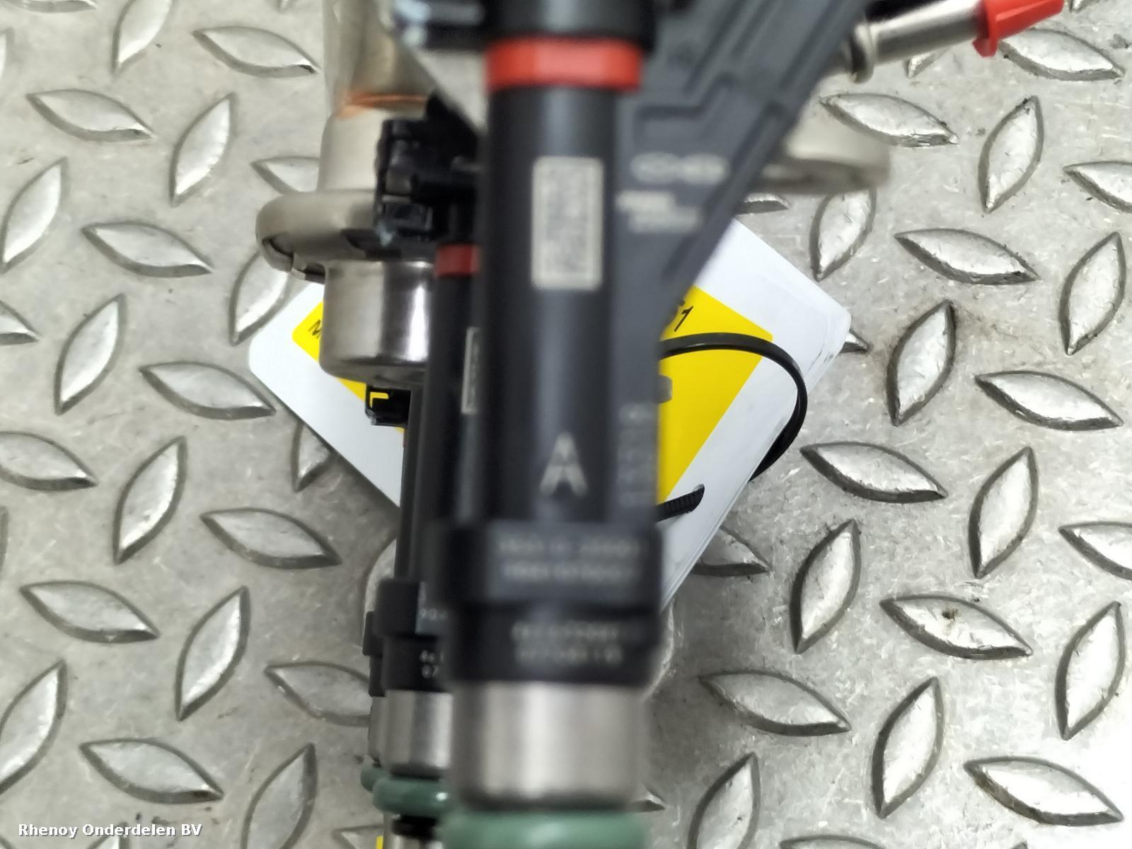 View Auto part BRANDSTOF INJECTOR / VERSTUIVER GENESIS GV70 2022