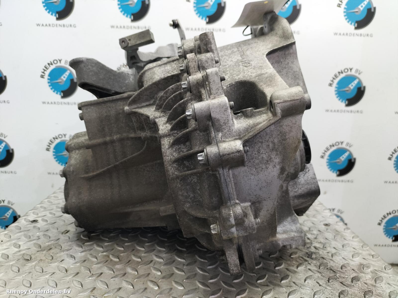 View Auto part TRANSMISSIE / VERSNELLINGSBAK OPEL / VAUXHALL CORSA 2016