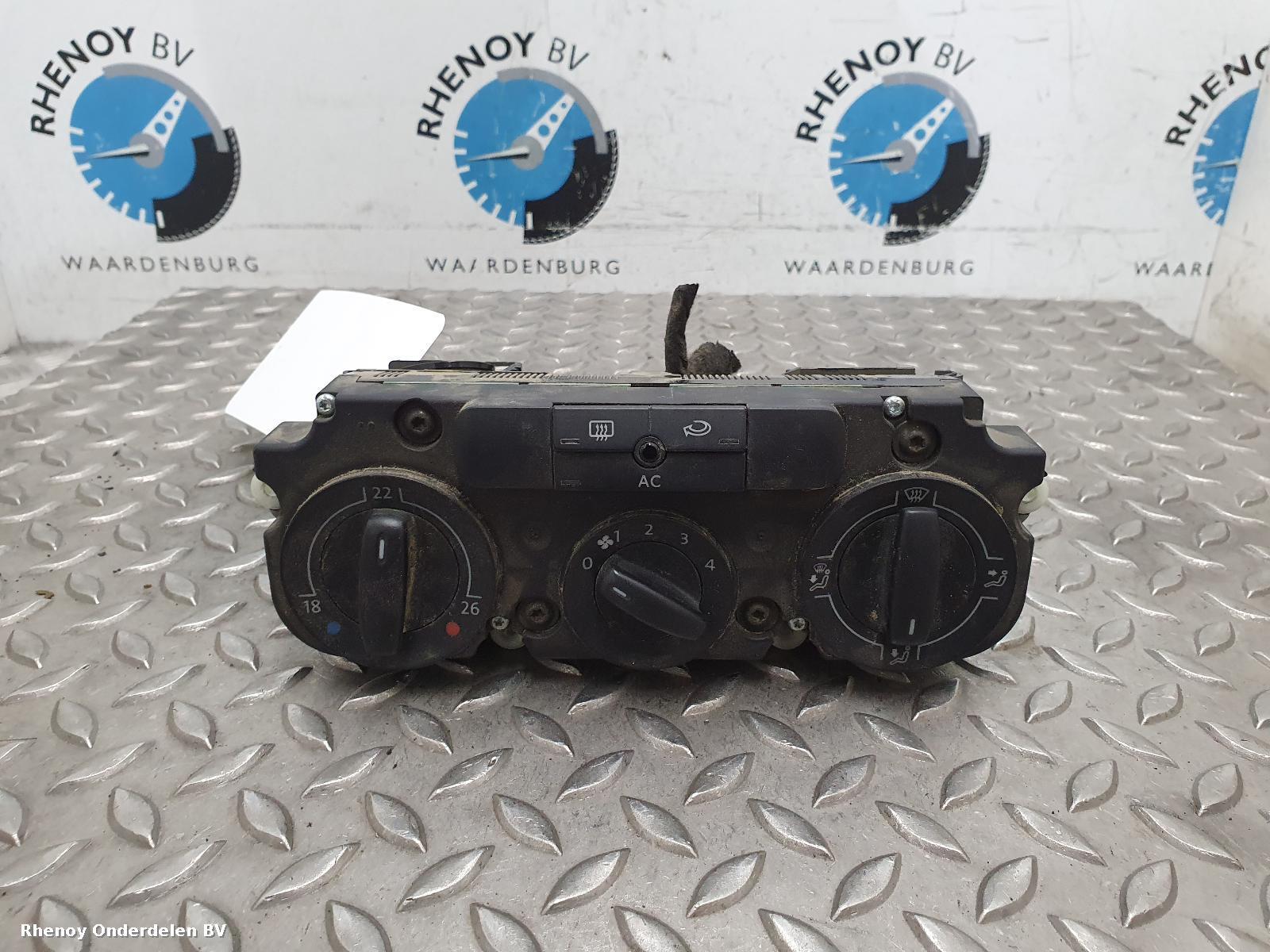 Bekijk Auto-onderdeel KACHEL BEDIENINGSPANEEL VOLKSWAGEN CADDY 2010