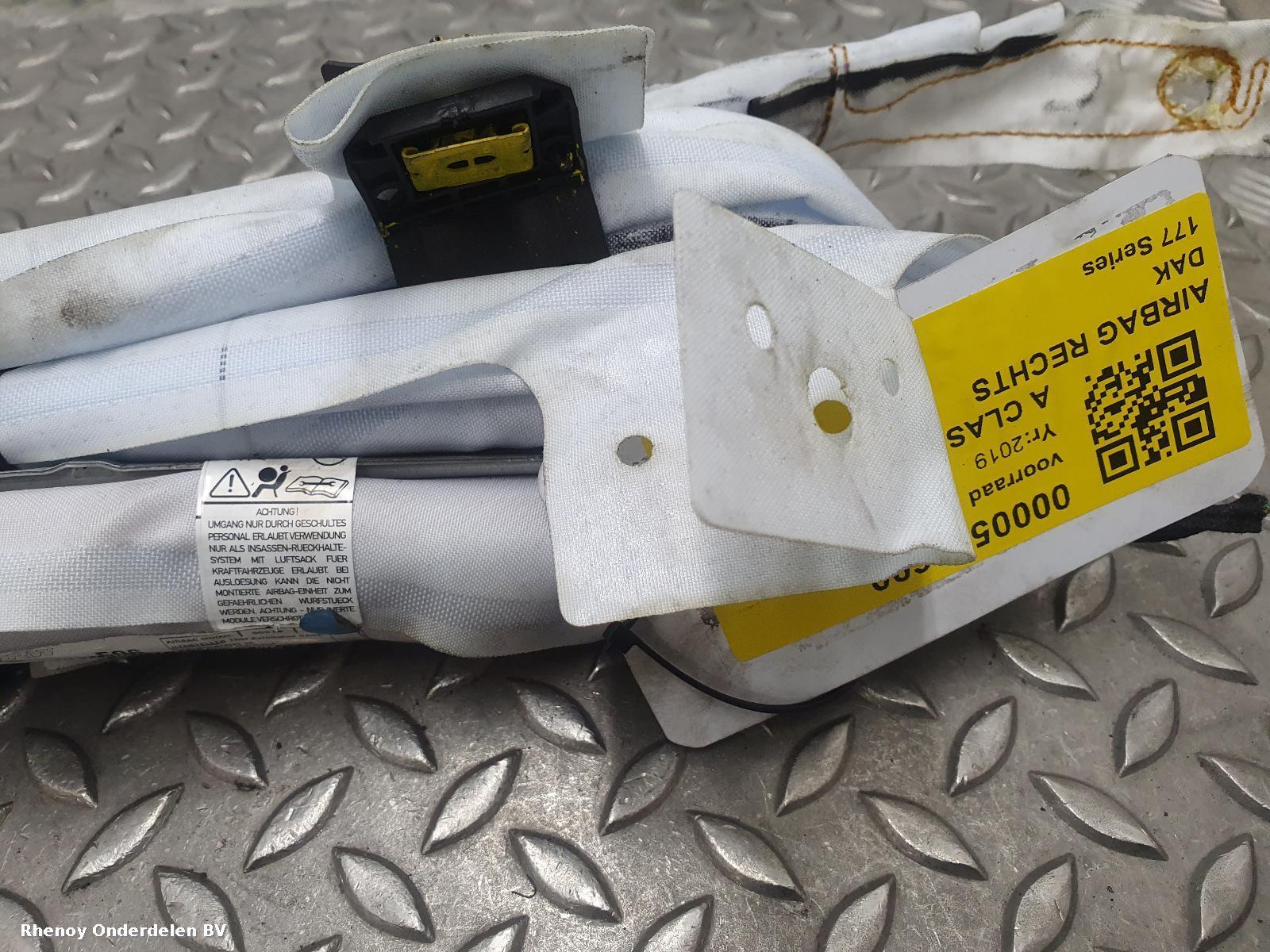 View Auto part AIRBAG RECHTS MERCEDES A CLASS 2019