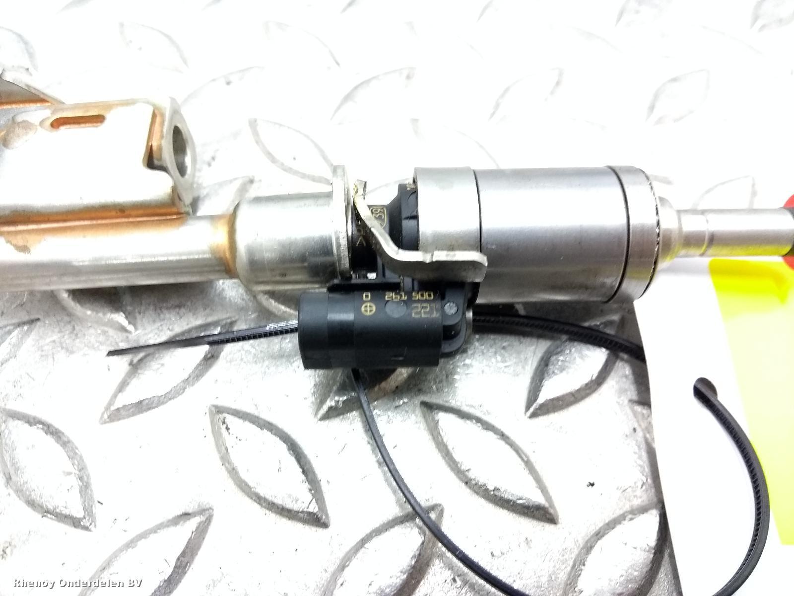 View Auto part BRANDSTOF INJECTOR / VERSTUIVER FORD FIESTA 2013
