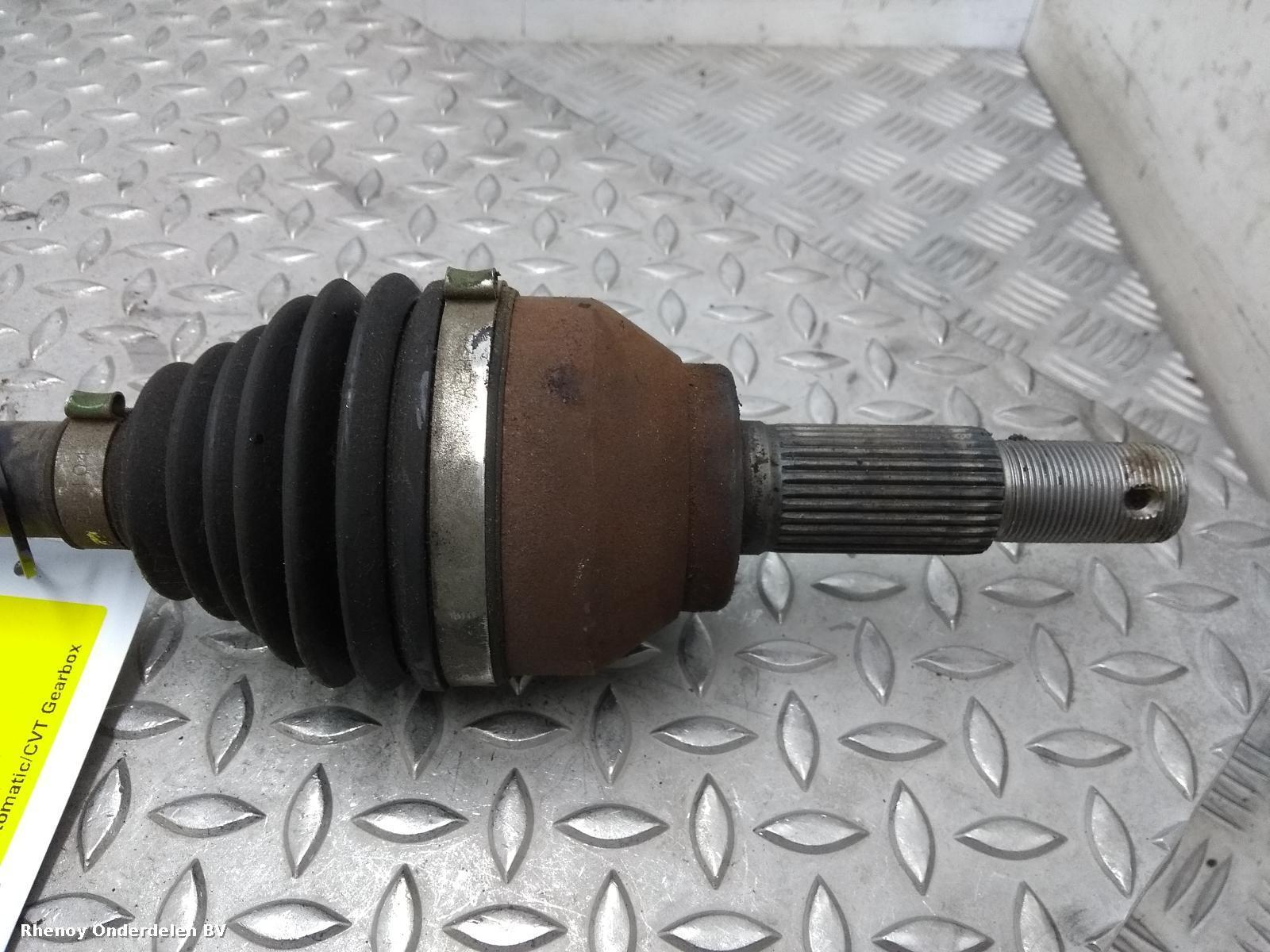 View Auto part AANDRIJFAS L NISSAN JUKE 2014