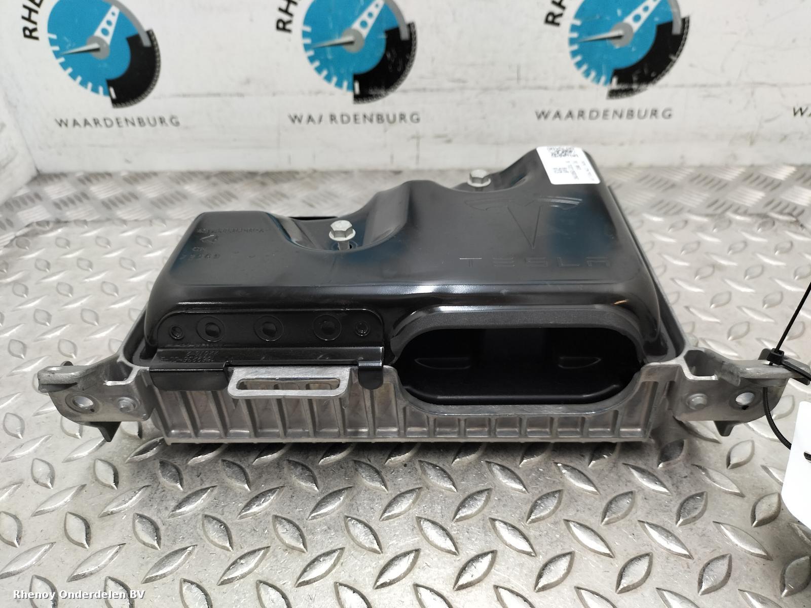 Bekijk Auto-onderdeel COMPUTER ECU TESLA MODEL 3 2022