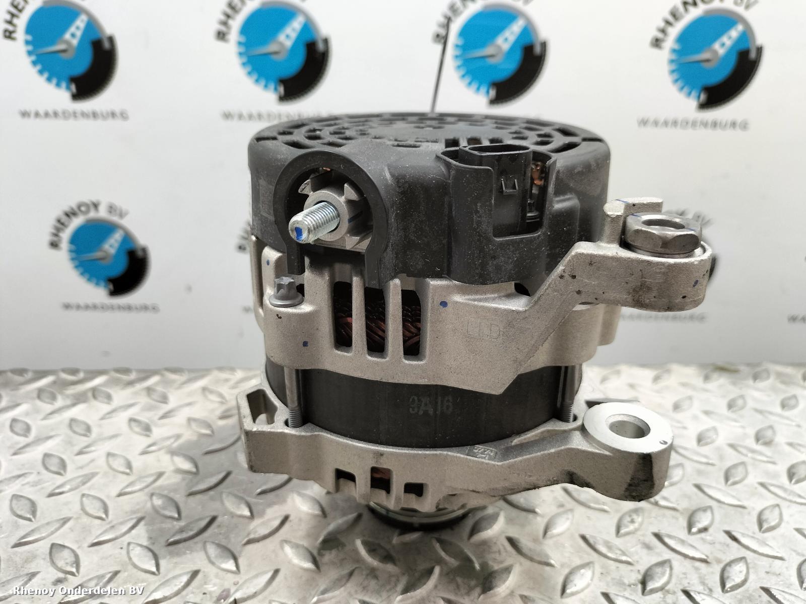 Bekijk Auto-onderdeel DYNAMO GENESIS GV70 2022