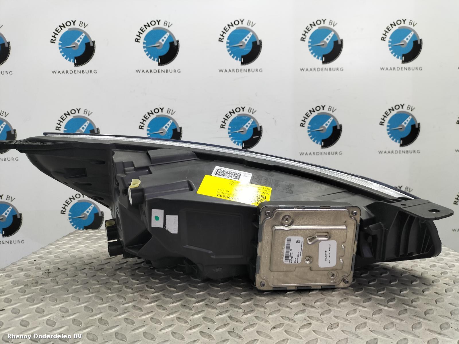View Auto part KOPLAMP L FORD FOCUS 2019