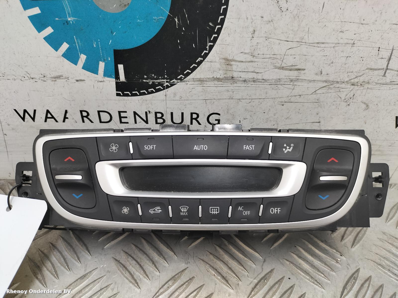 Bekijk Auto-onderdeel KACHEL BEDIENINGSPANEEL RENAULT MEGANE 2012