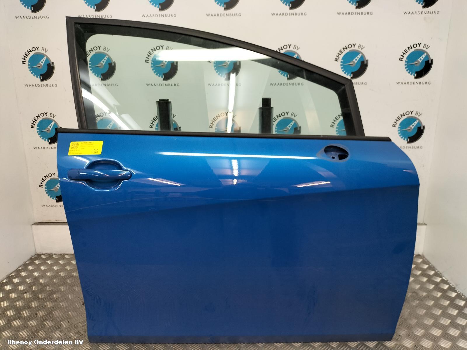 View Auto part R Front Door SEAT LEON 2012