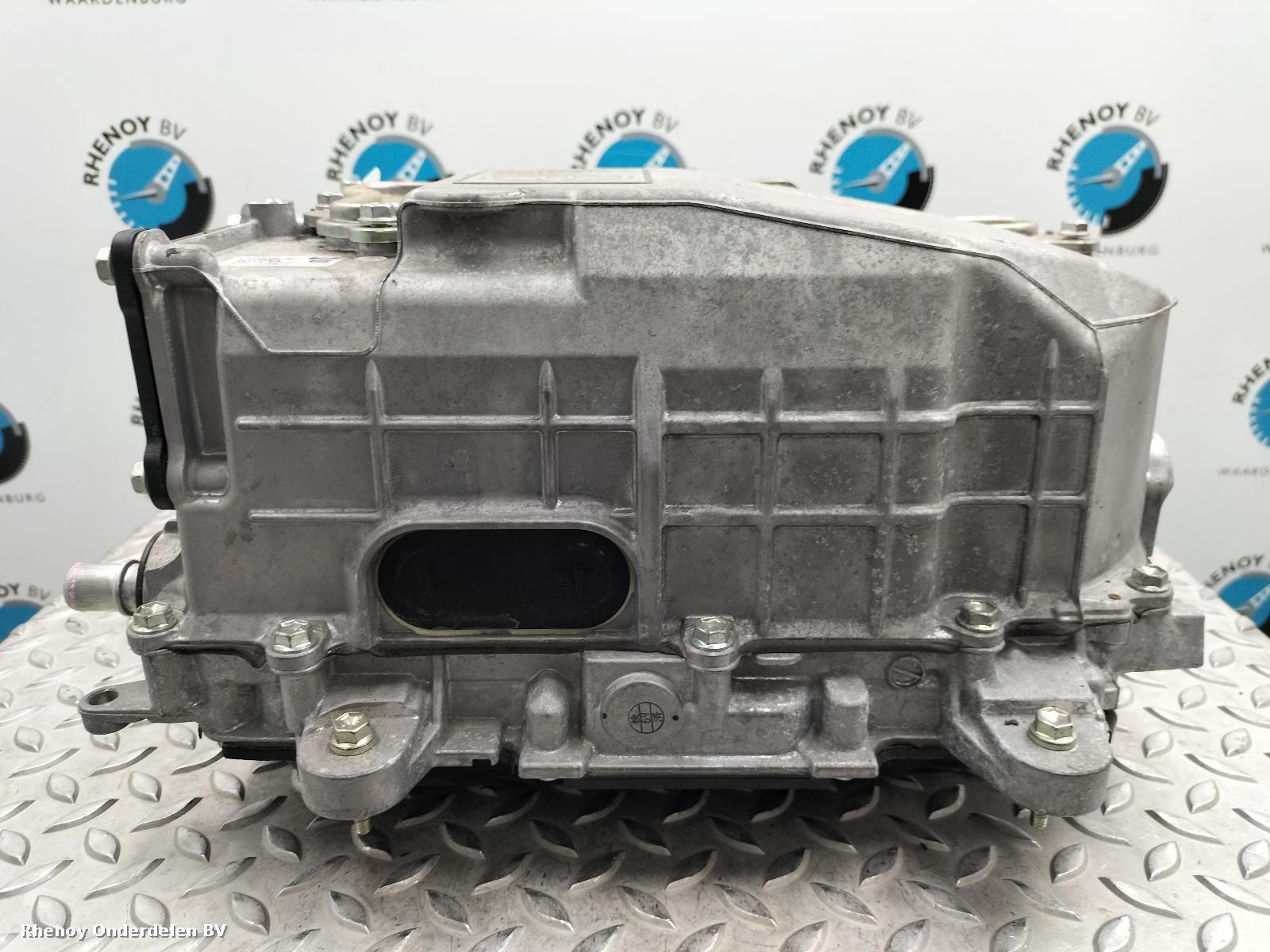 View Auto part EV / HYBRIDE ELEKTRONISCHE OMVORMER TOYOTA YARIS 2020