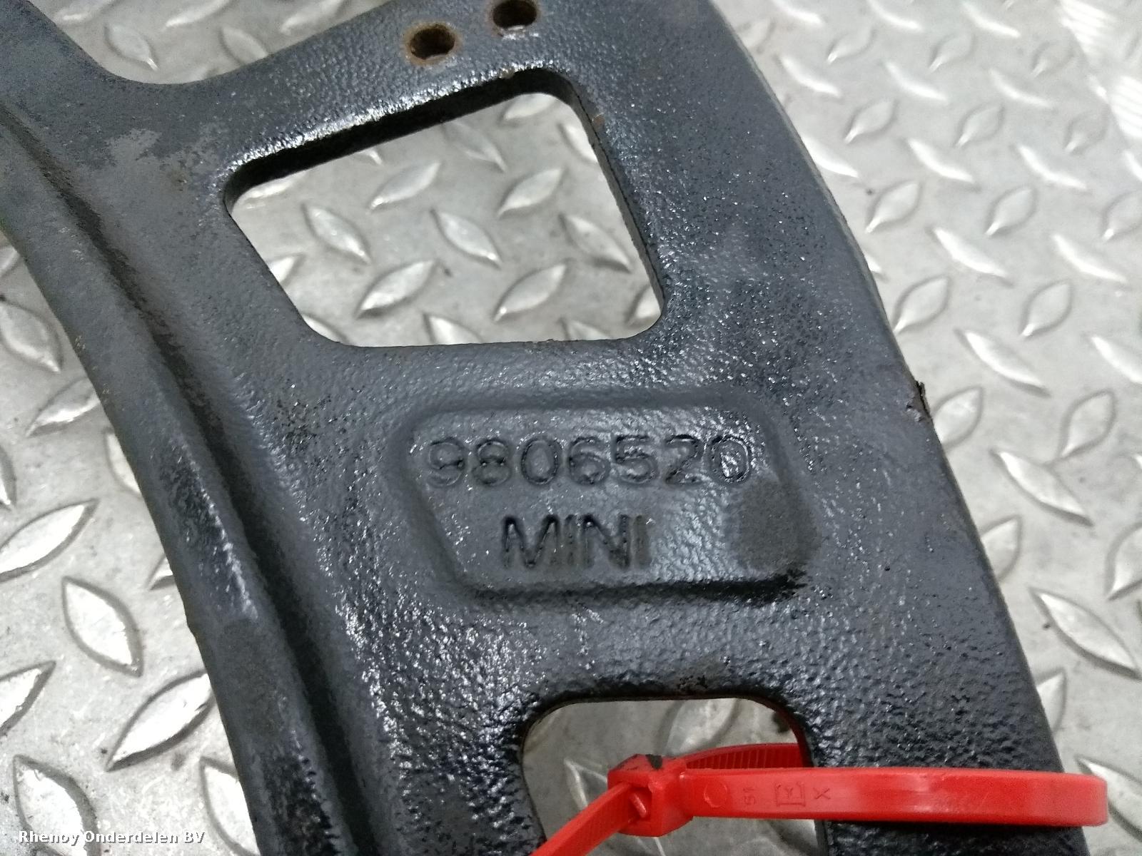 View Auto part DRAAGARM ONDER RV MINI (BMW) COUNTRYMAN 2010