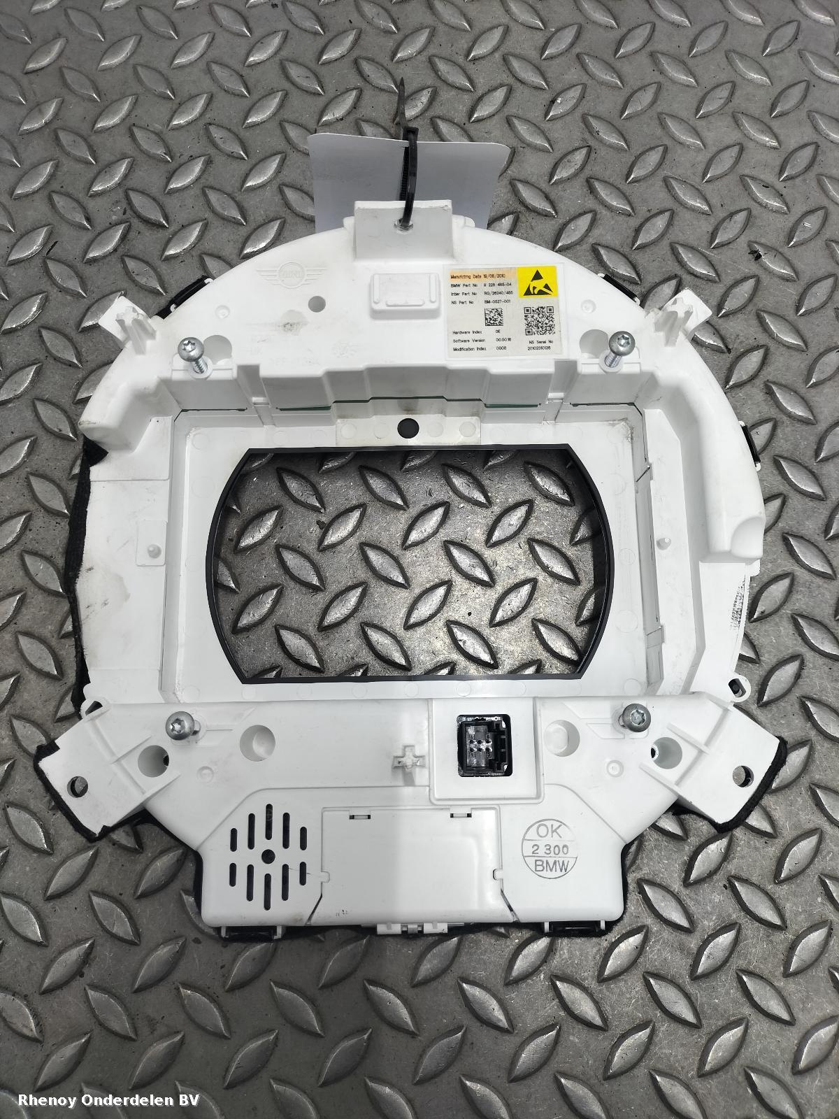 View Auto part KLOKKENPANEEL MINI (BMW) COUNTRYMAN 2010